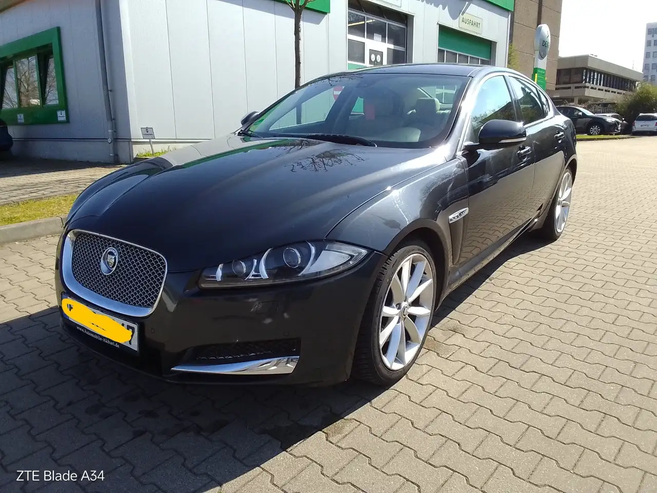Jaguar XF