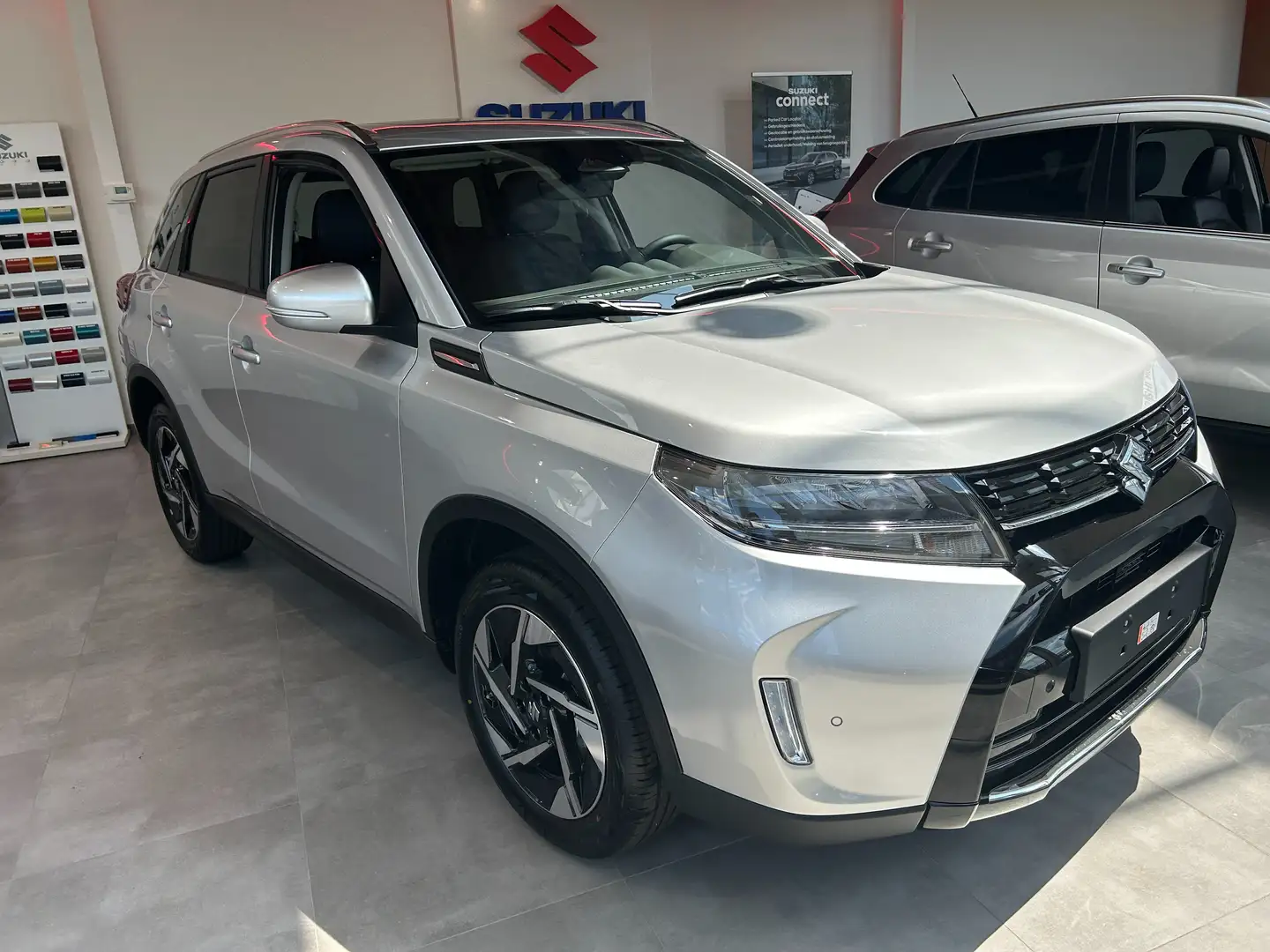 Suzuki Vitara 1.5 DualJet Hybrid GLX AT Argent - 1