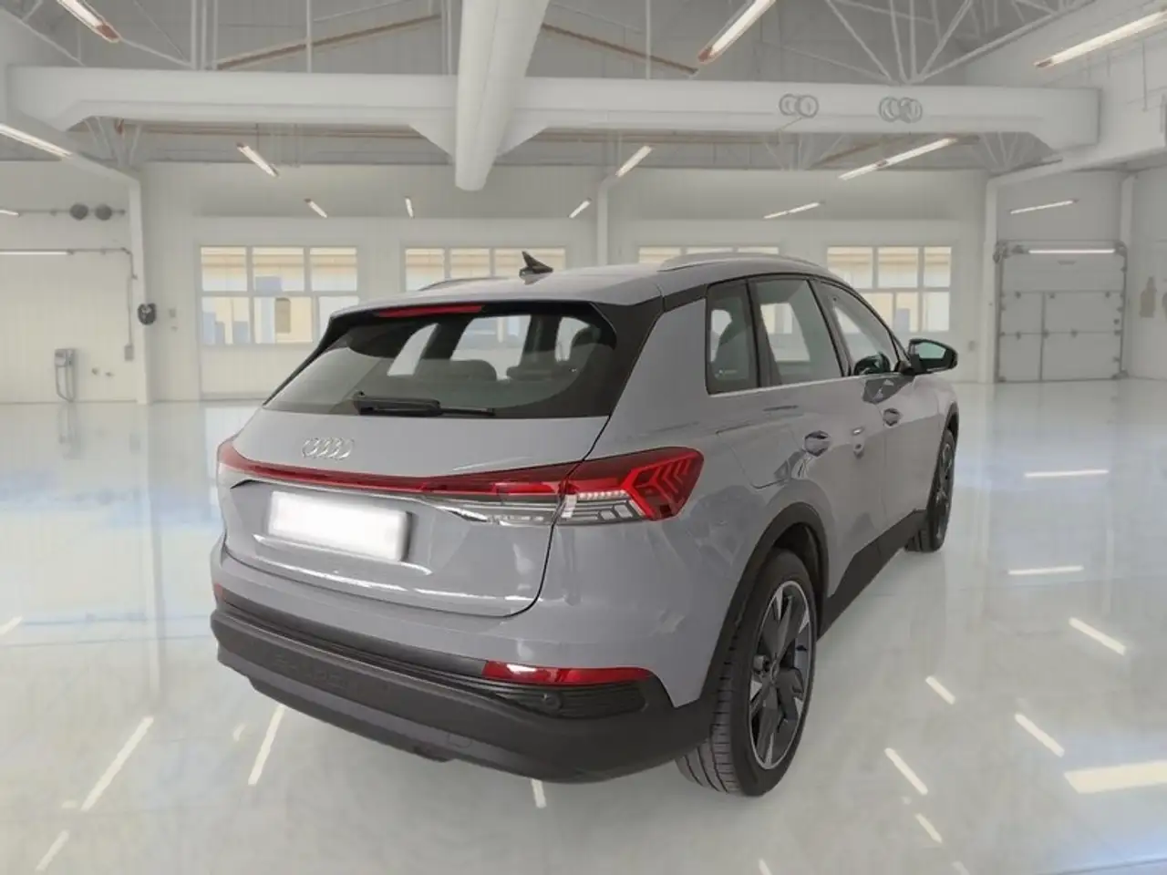 Audi Q4 e-tron 35 E-TRON BUSINESS SUV 4