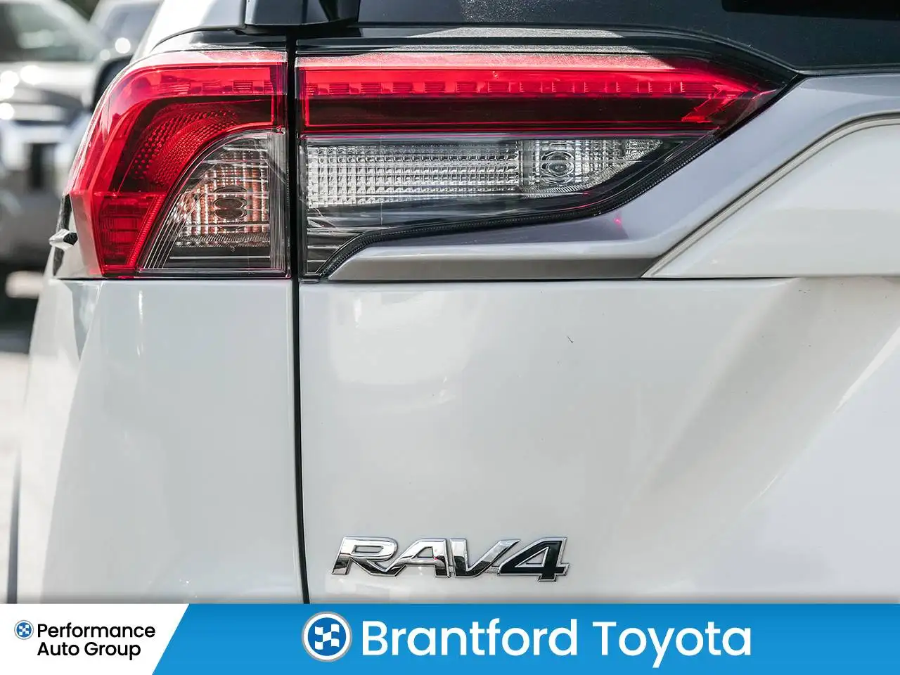 Toyota RAV 4 снимка Toyota RAV 4