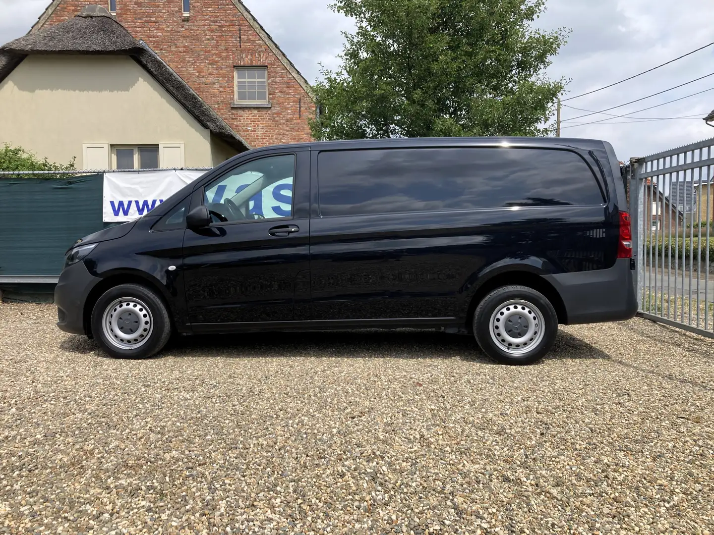Mercedes-Benz Vito 29.335€ + BTW 116CDI 163 PK / 29.954 KM / Leder Zwart - 2