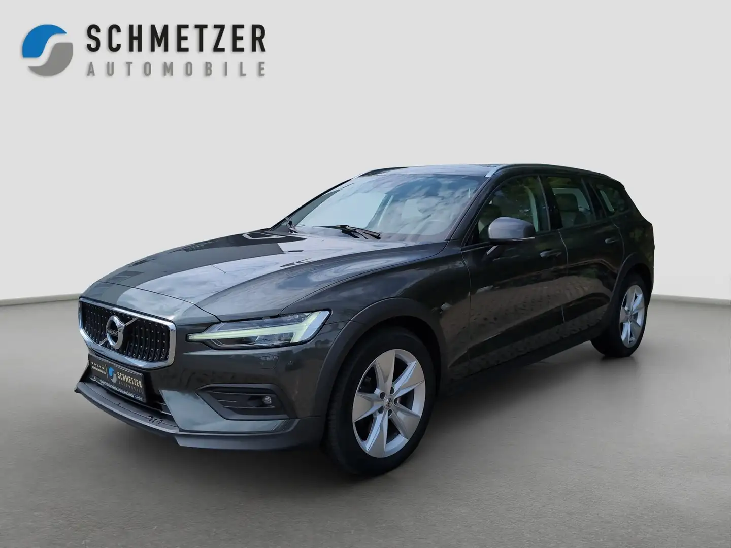 Volvo V60 Cross Country V60+B4+Mild-Hybrid+Diesel+AWD+GT+Cross  Country+ Gris - 1
