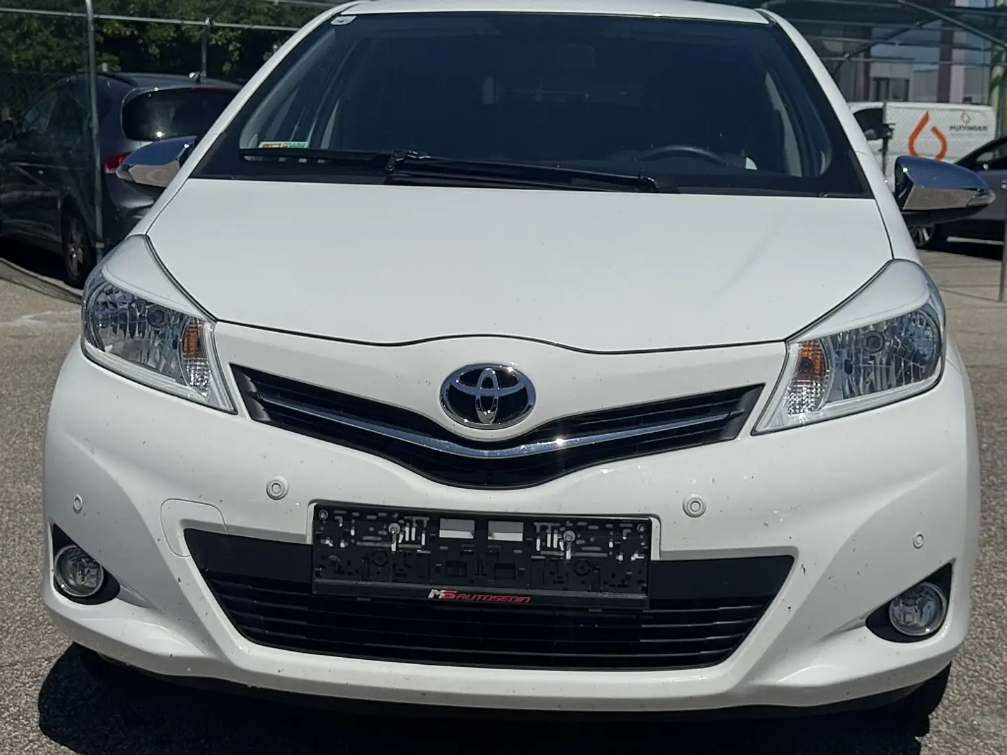 Toyota Yaris 1,33 dVVT-i Trend MDS ***AUTOMATIK*** Weiß - 2