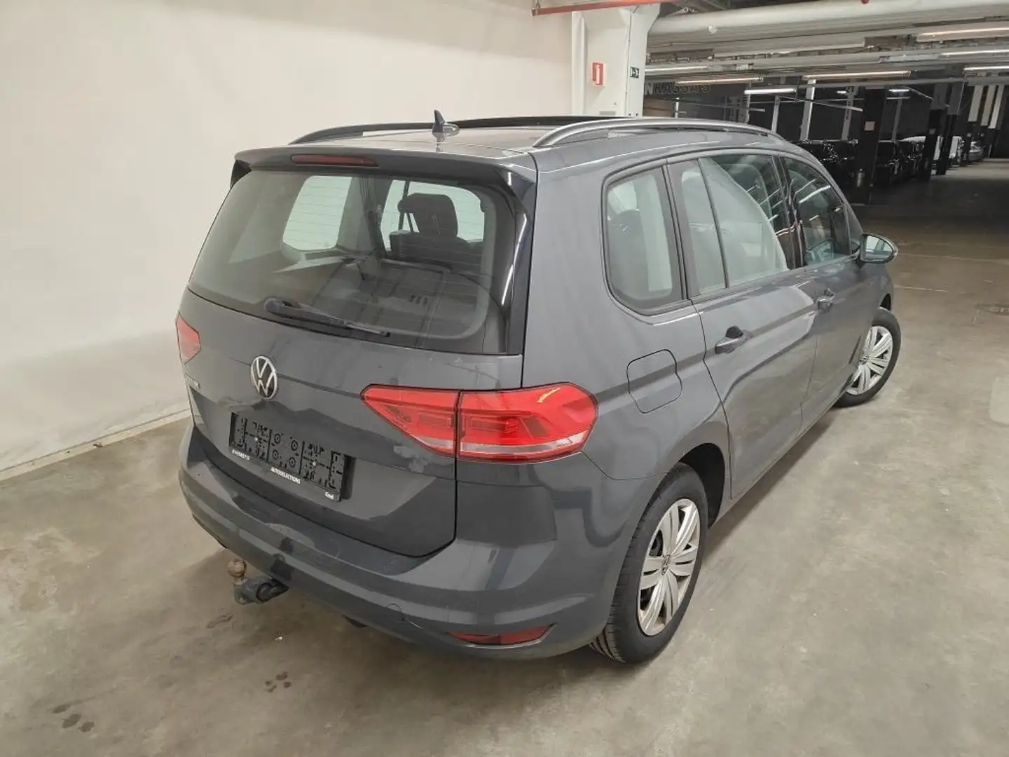 Volkswagen Touran 1.5 TSI Trendline OPF DSG (EU6AP)"Pano-dak - 7zit" Gris - 2