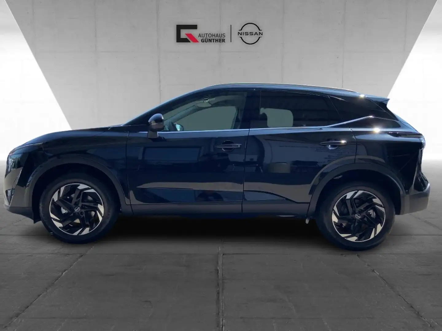 Nissan Qashqai N-CONNECTA 1.3 MT Winter/HUD/AVM/Carplay Schwarz - 2