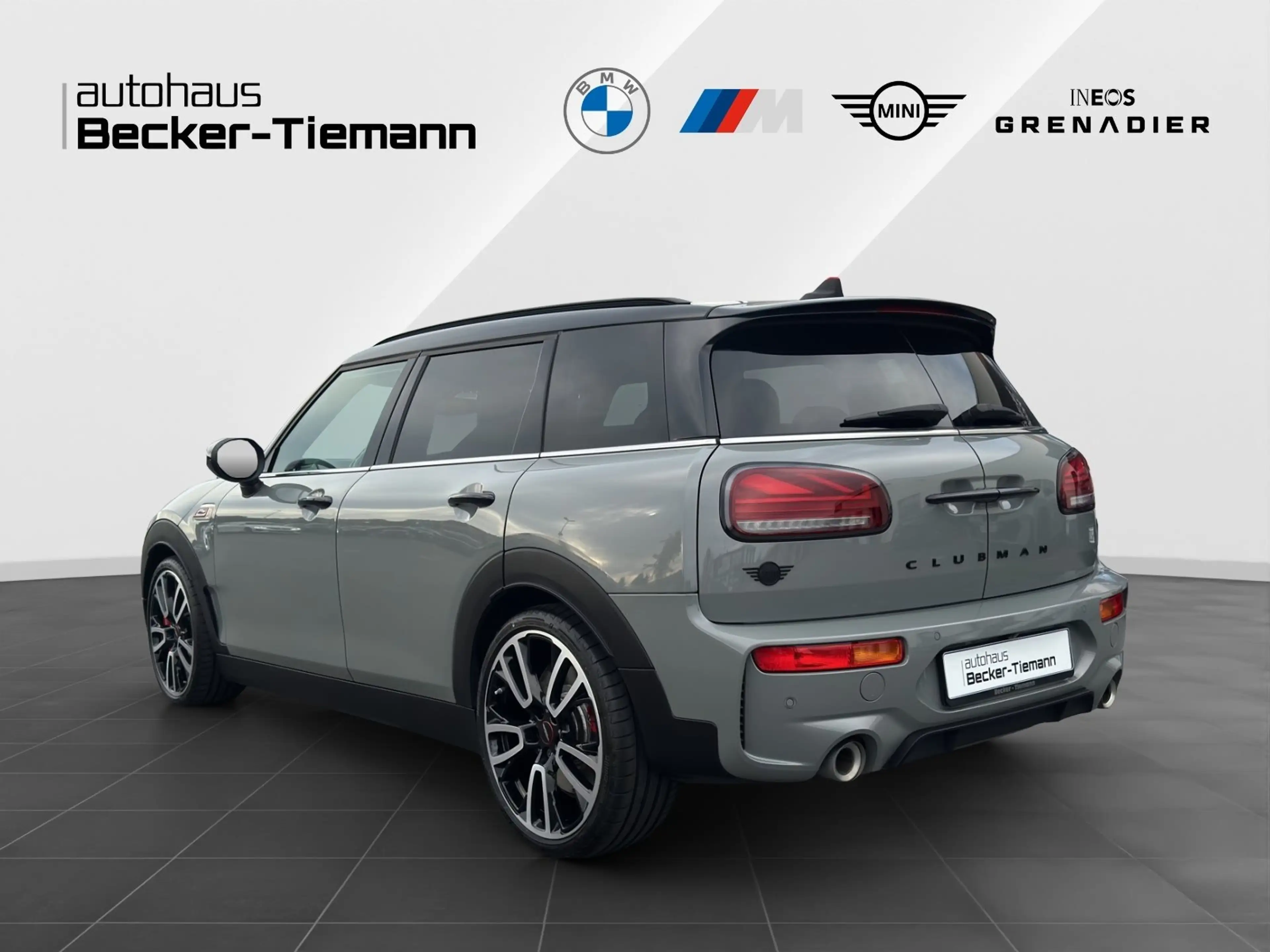 MINI John Cooper Works Clubman John Cooper Works ALL4 Clubman Naxi-XL/Head-Up/Pan — photo 4