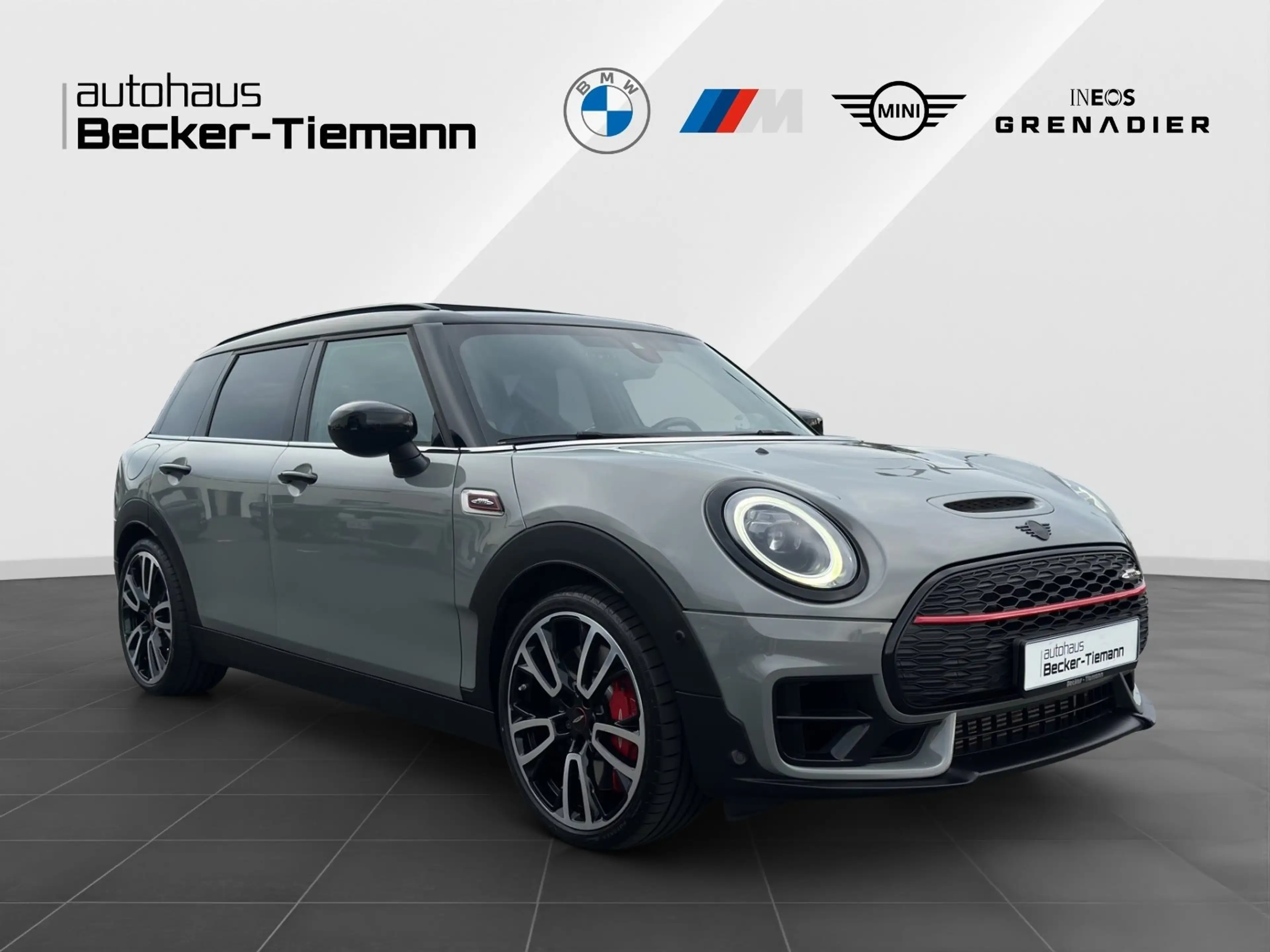 MINI John Cooper Works Clubman John Cooper Works ALL4 Clubman Naxi-XL/Head-Up/Pan — photo 7