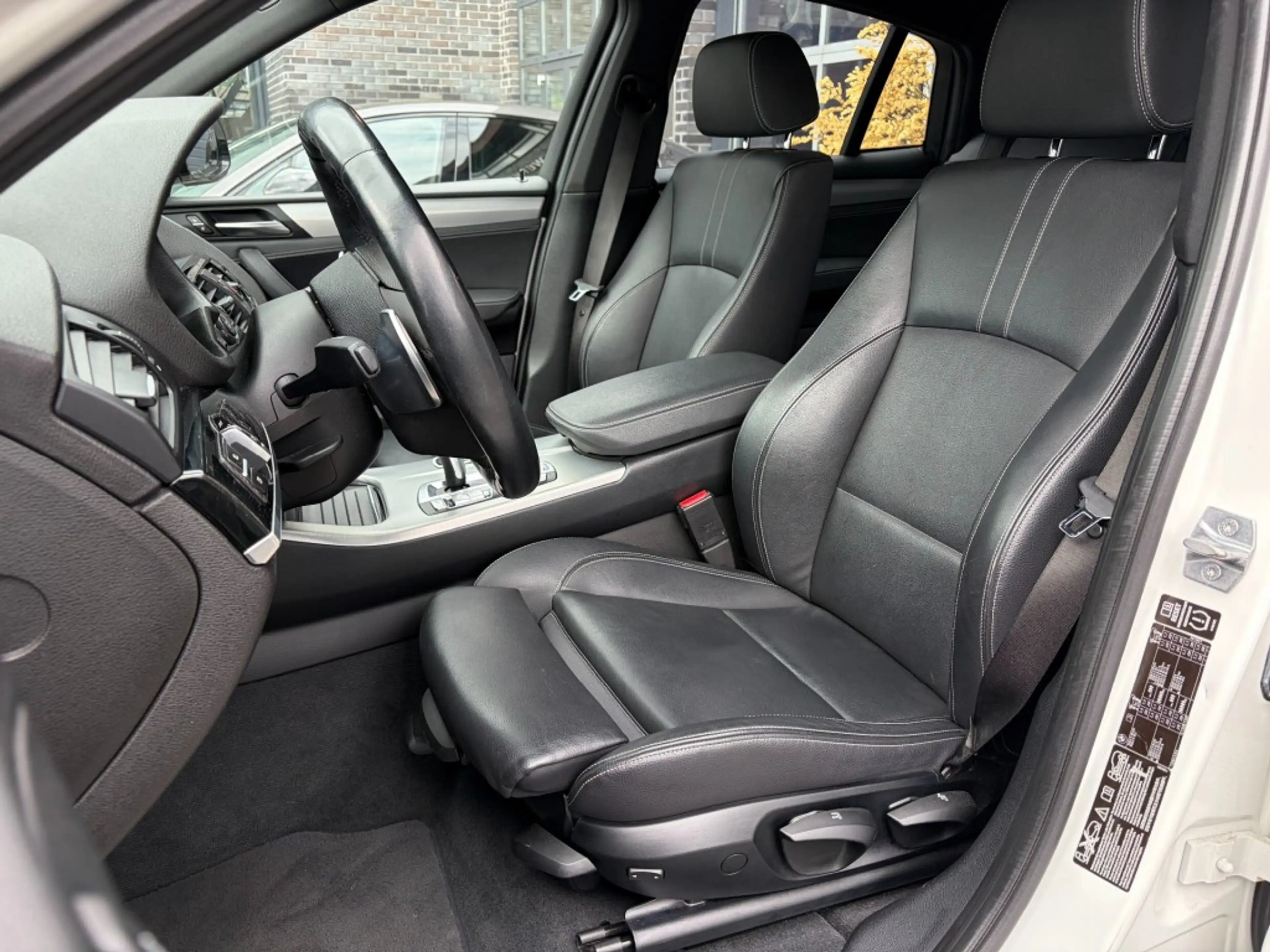 BMW X4 XDRIVE20I AUT. M-SPORTPAKKET - LEDER - 20 INCH - O — photo 4