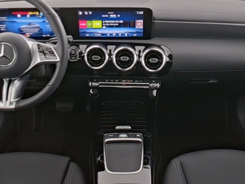 Mercedes-Benz CLA 180 Coupé Progressive/LED/Kamera/AHK/Winter — photo 8