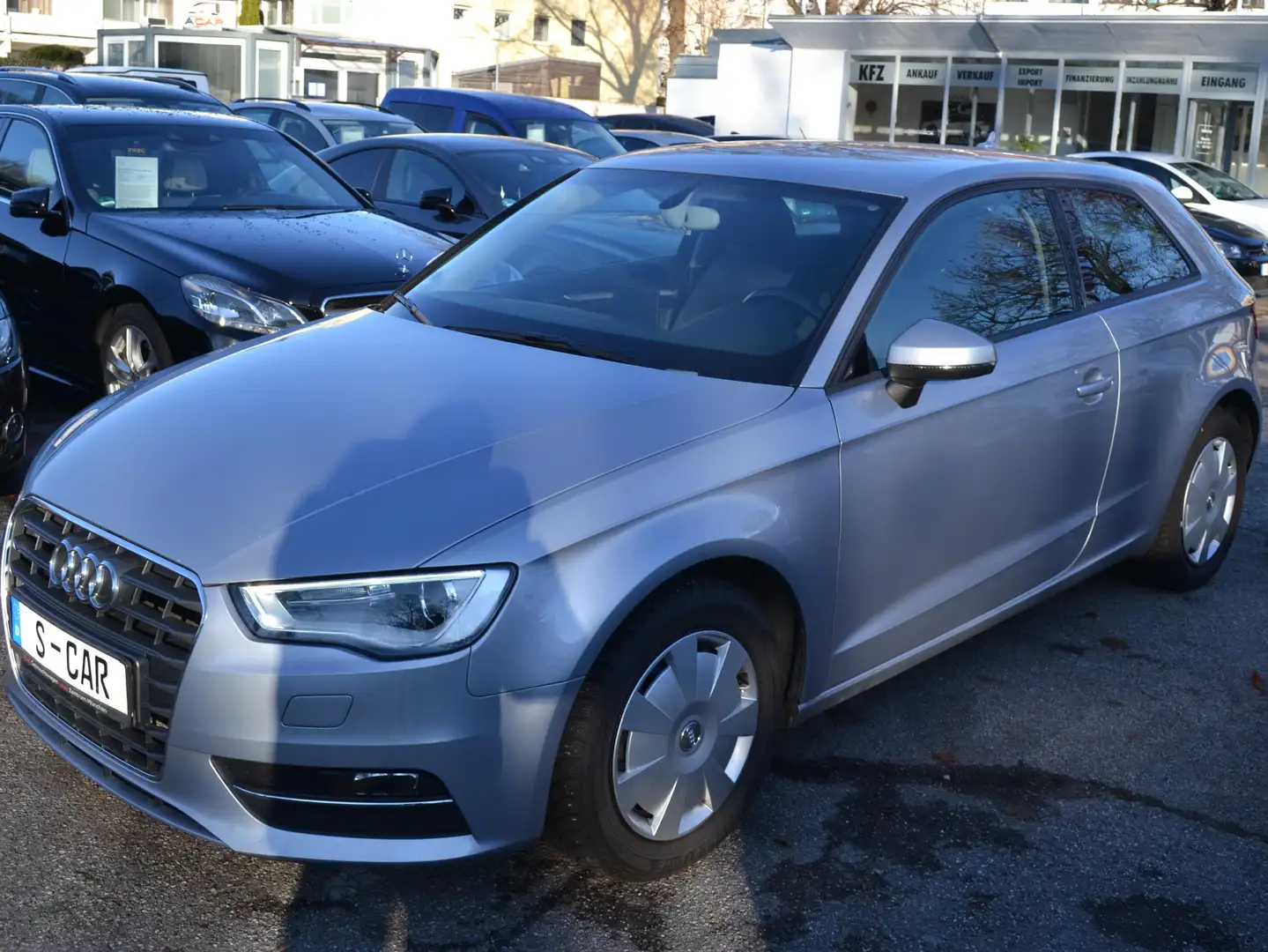 Audi A3 attraction Euro 6 Klima Sitzheizung Grau - 1