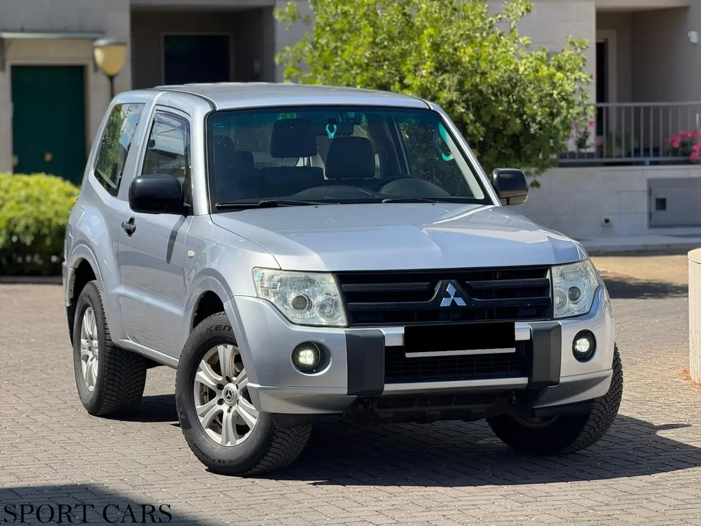 Mitsubishi Pajero Pajero 3.2 cr Invite 200cv 3p Argintiu - 1