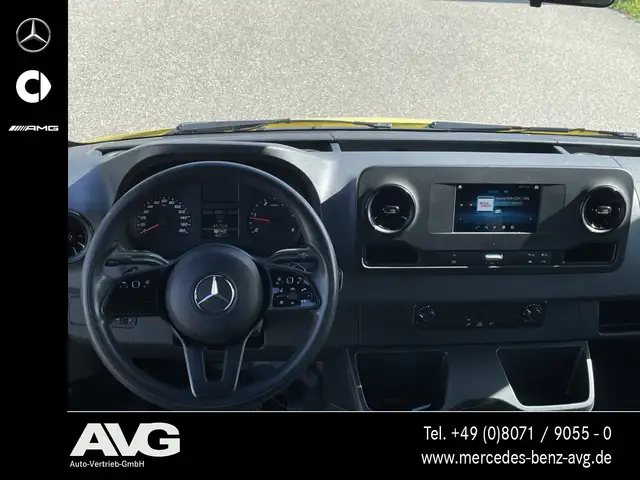 Mercedes-Benz Sprinter view 13