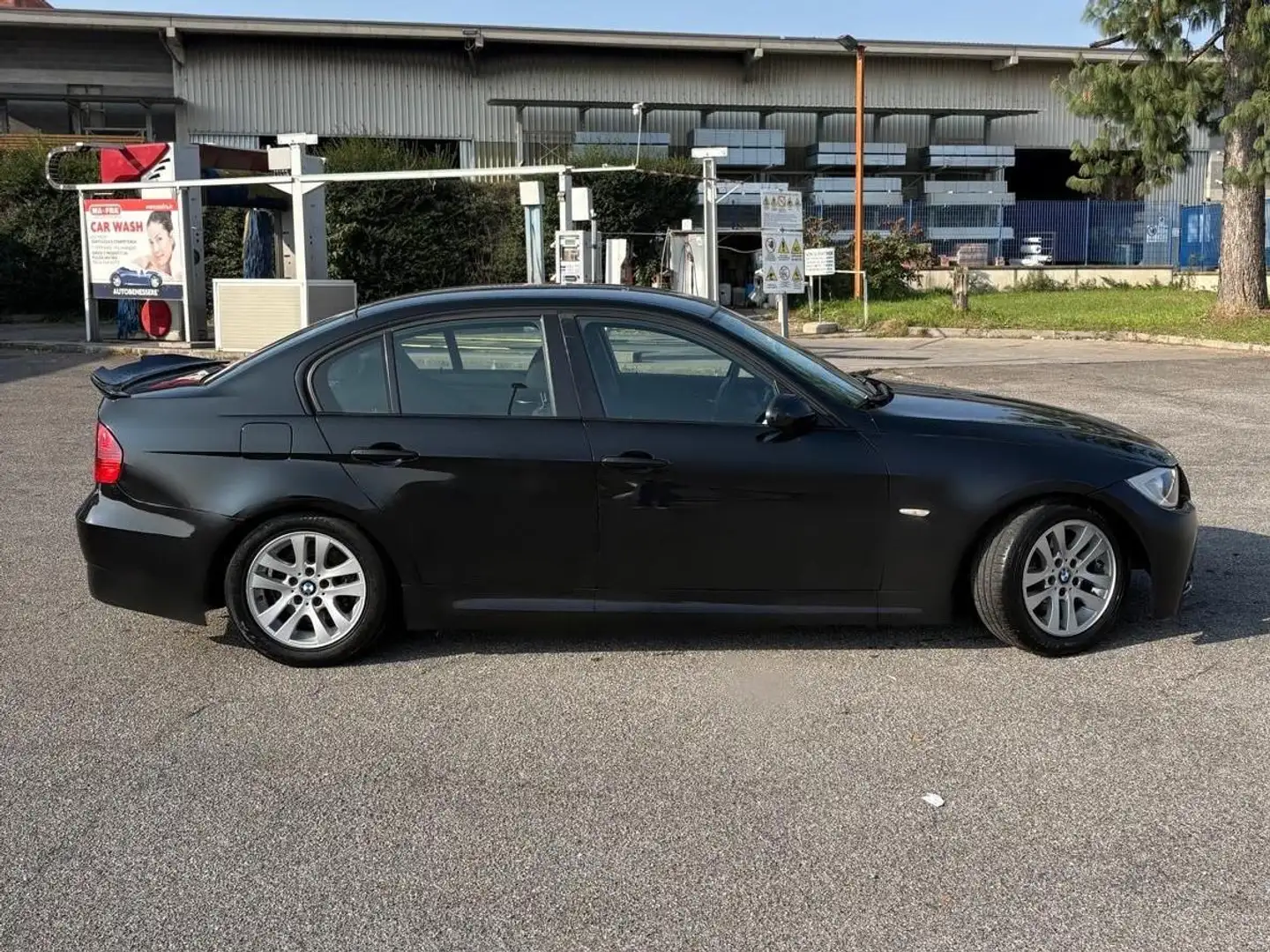 BMW 320 Serie 3 E90 Berlina320i Eletta 170cv Nero - 1