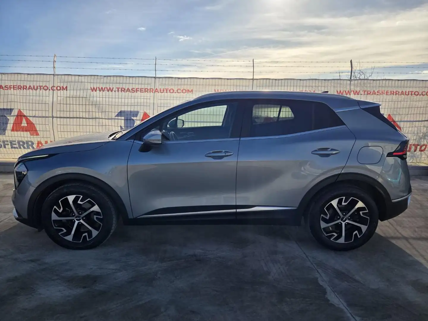 Kia Sportage 1.6 CRDi MHEV Style Grigio - 2