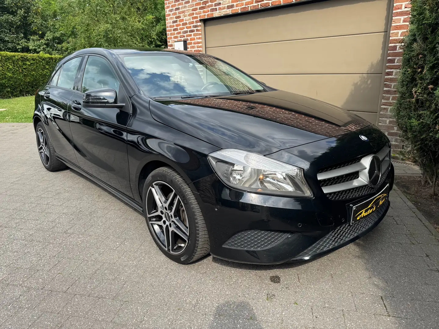 Mercedes-Benz A 180 BE Edition,GARANTIE,AIRCO,CRUISE,PDC,BT,USB, Zwart - 2