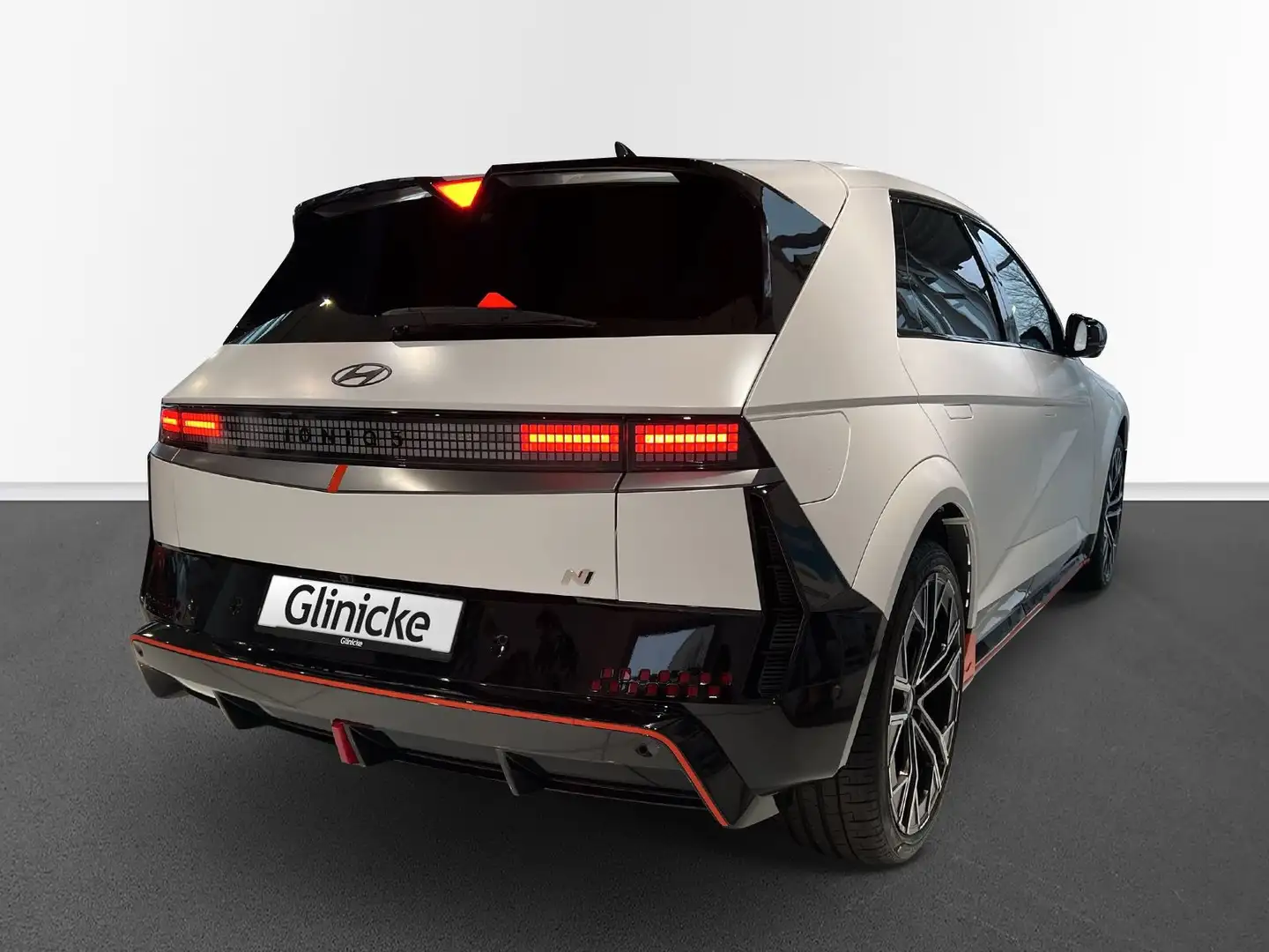 Hyundai IONIQ 5 N 84 kWh (609 PS) 4WD Basismodell Weiß - 2
