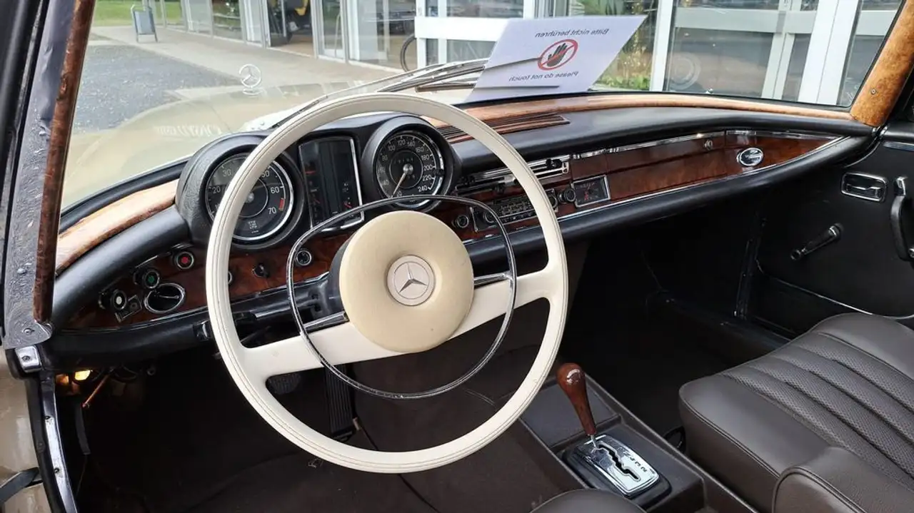 Mercedes-Benz 280 SE 3,5 Flachkühler Cabrio,Deutsches Fahrzeug, foto 11