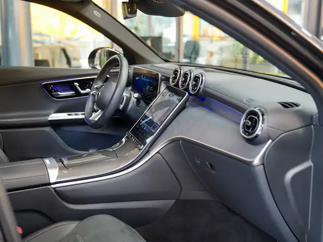 Mercedes-Benz GLC view 8