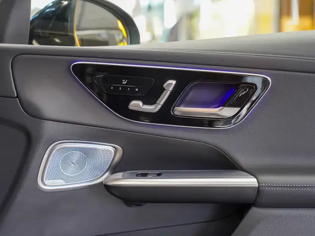 Mercedes-Benz GLC view 10