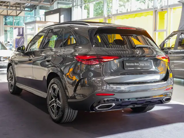 Mercedes-Benz GLC view 5