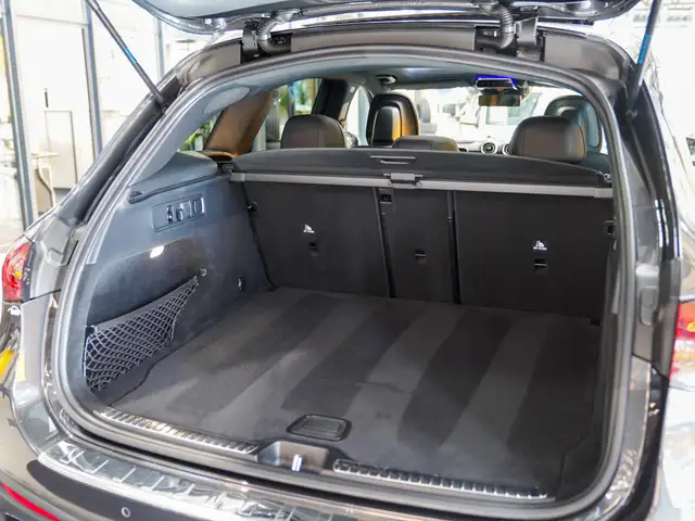 Mercedes-Benz GLC view 16