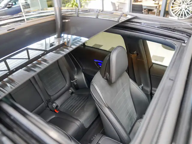 Mercedes-Benz GLC view 11