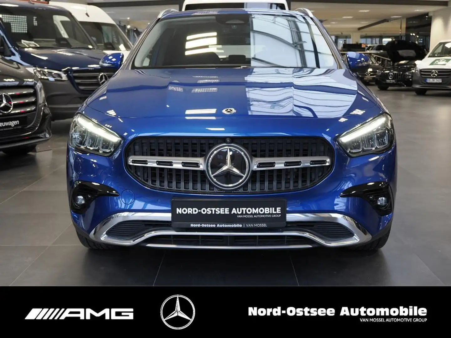 Mercedes-Benz GLA 220 4M PROGRESSIVE ADV.+ AHK DISTRO 360° Blau - 2