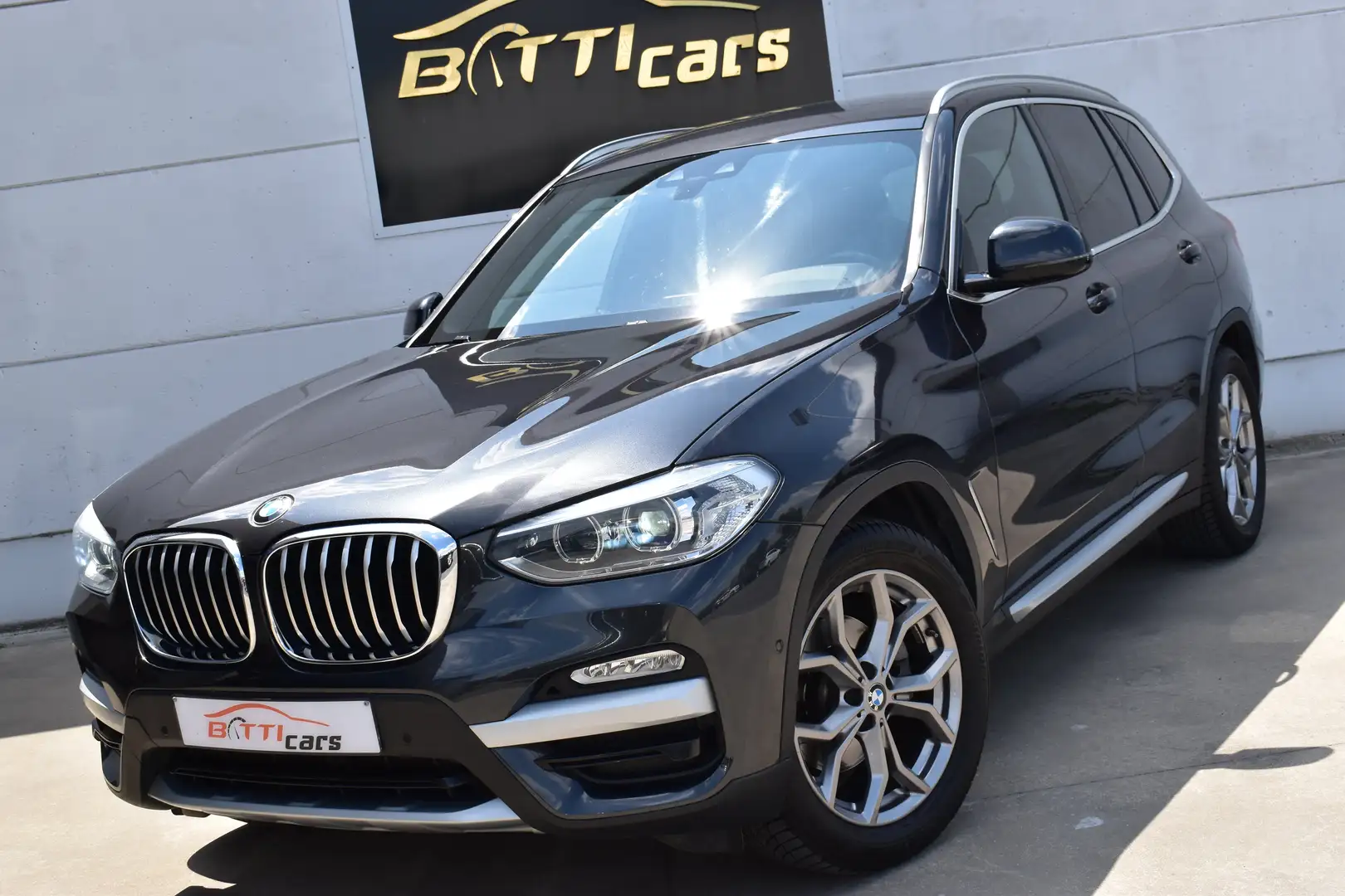 BMW X3 sDrive18 X-line* Leder zetelverw* Camera* Trekhaak Gris - 1