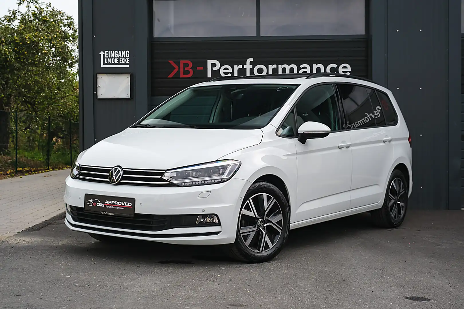 Volkswagen Touran 2.0 TDI BMT 7-SITZER/VIRTUAL/SHZ/STHZ/AHK/LED/3... Weiß - 1