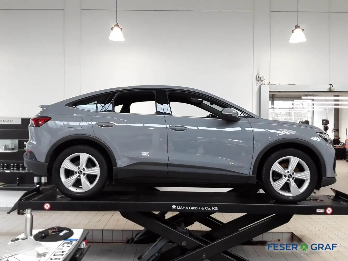 Audi Q4 e-tron Sportback 35 ACC-Kamera-HuD-Leder Grau - 2