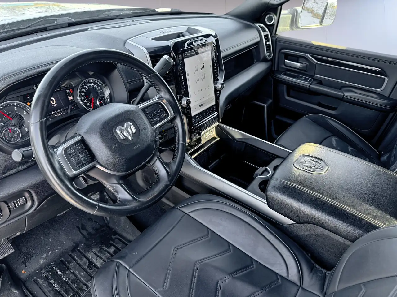 RAM 2500 снимка RAM 2500