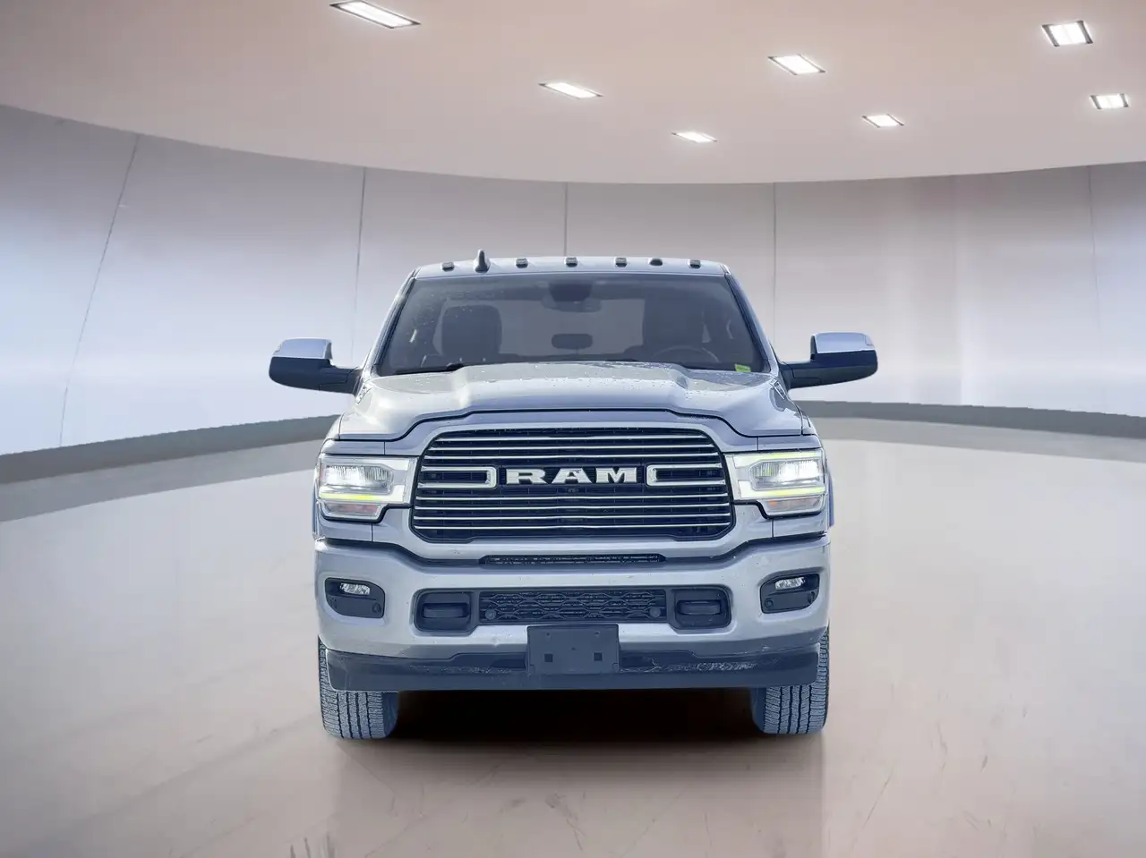 RAM 2500 снимка RAM 2500