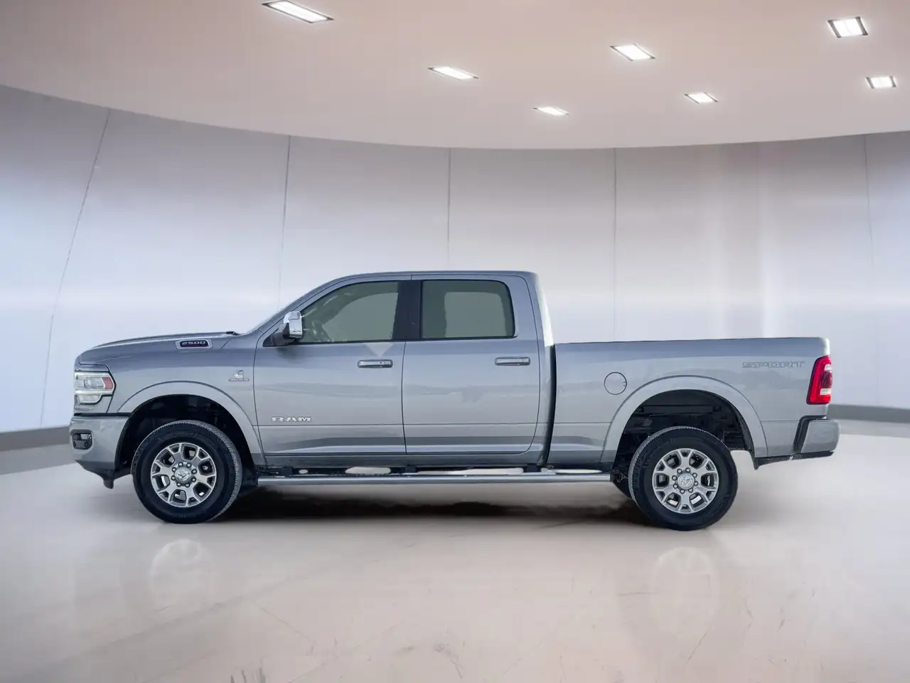 RAM 2500 снимка RAM 2500