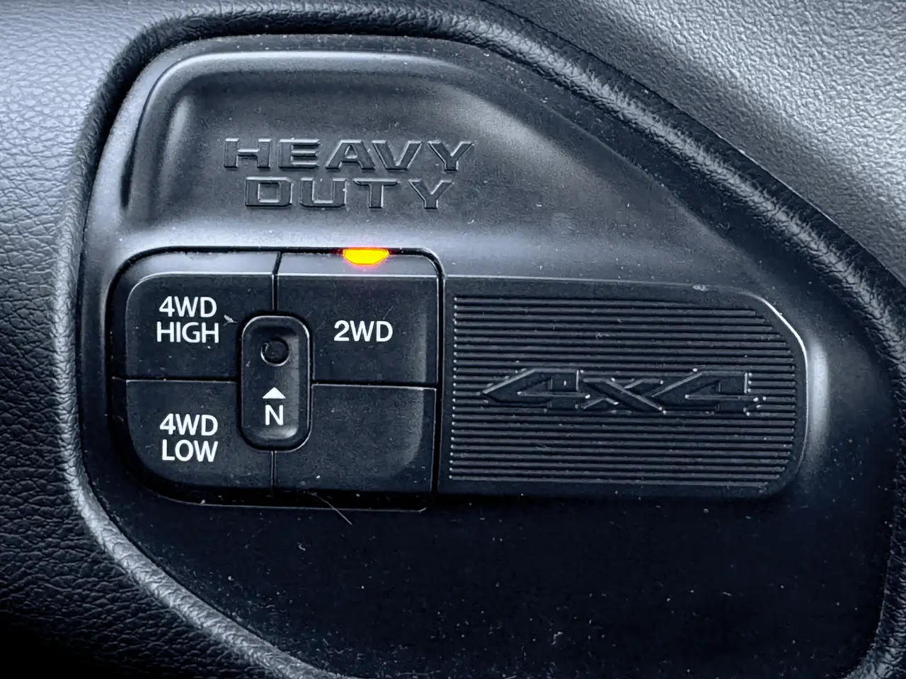 RAM 2500 снимка RAM 2500