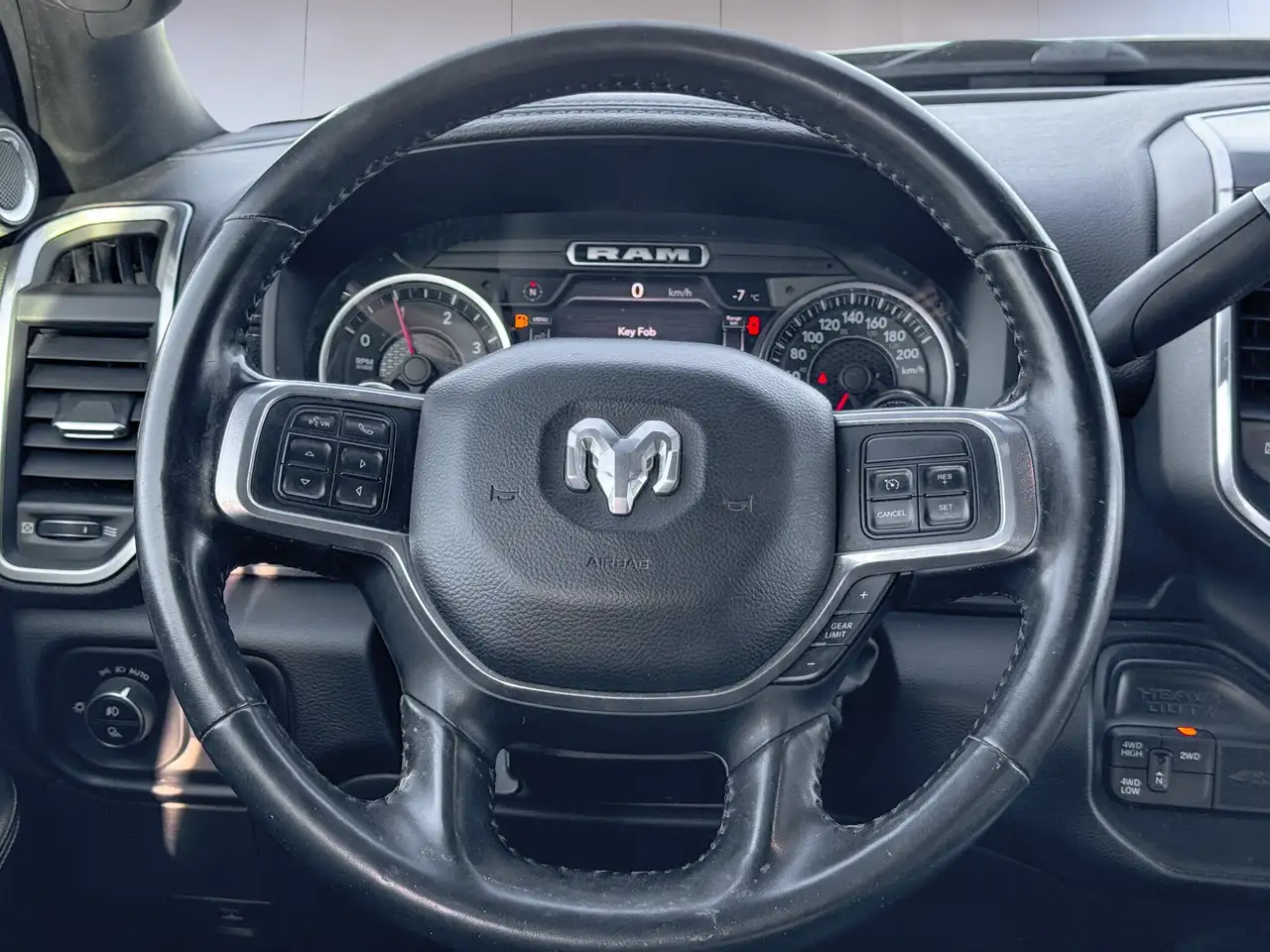 RAM 2500 снимка RAM 2500