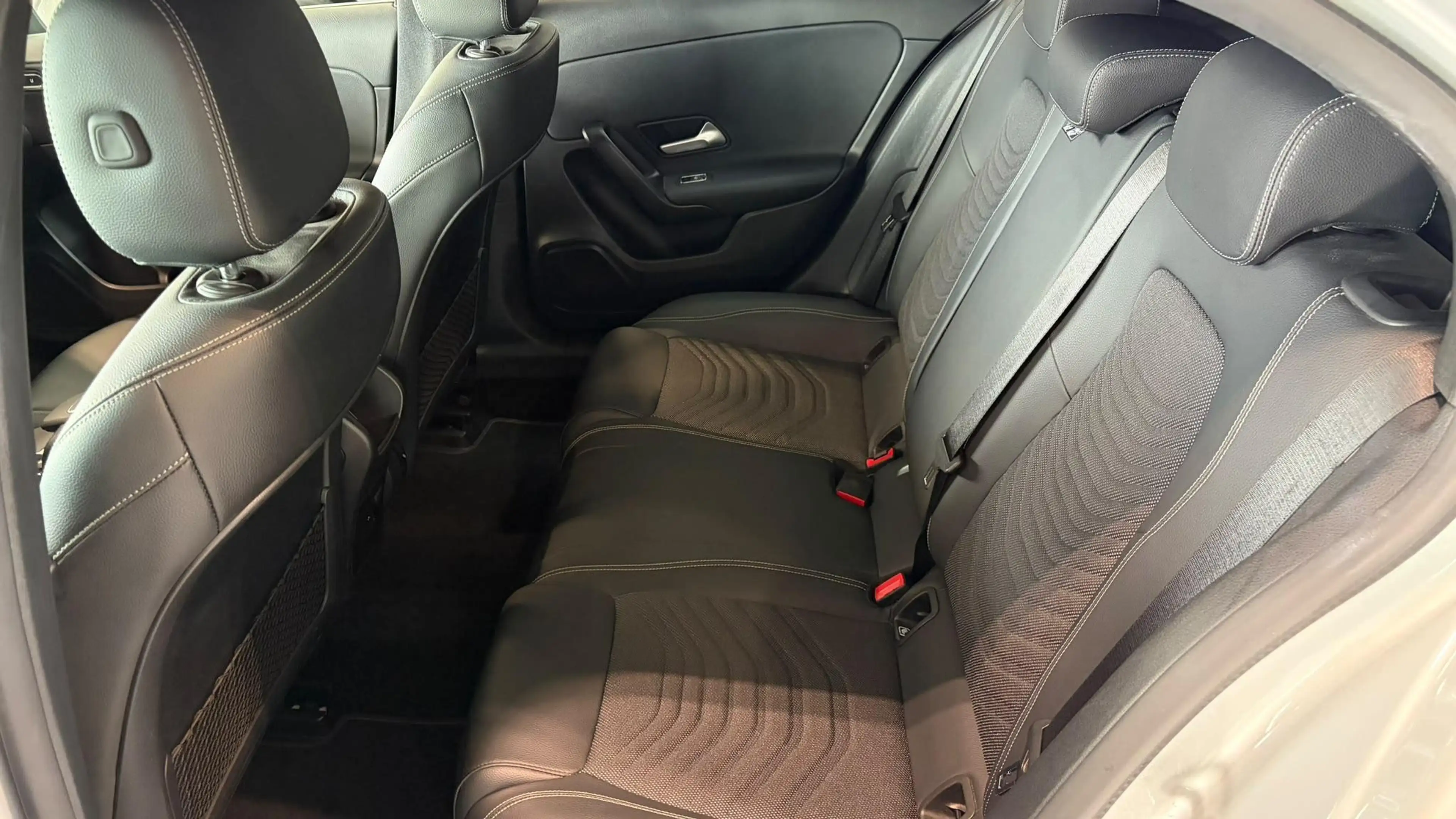 Mercedes-Benz A 180 A Business Solution — photo 9