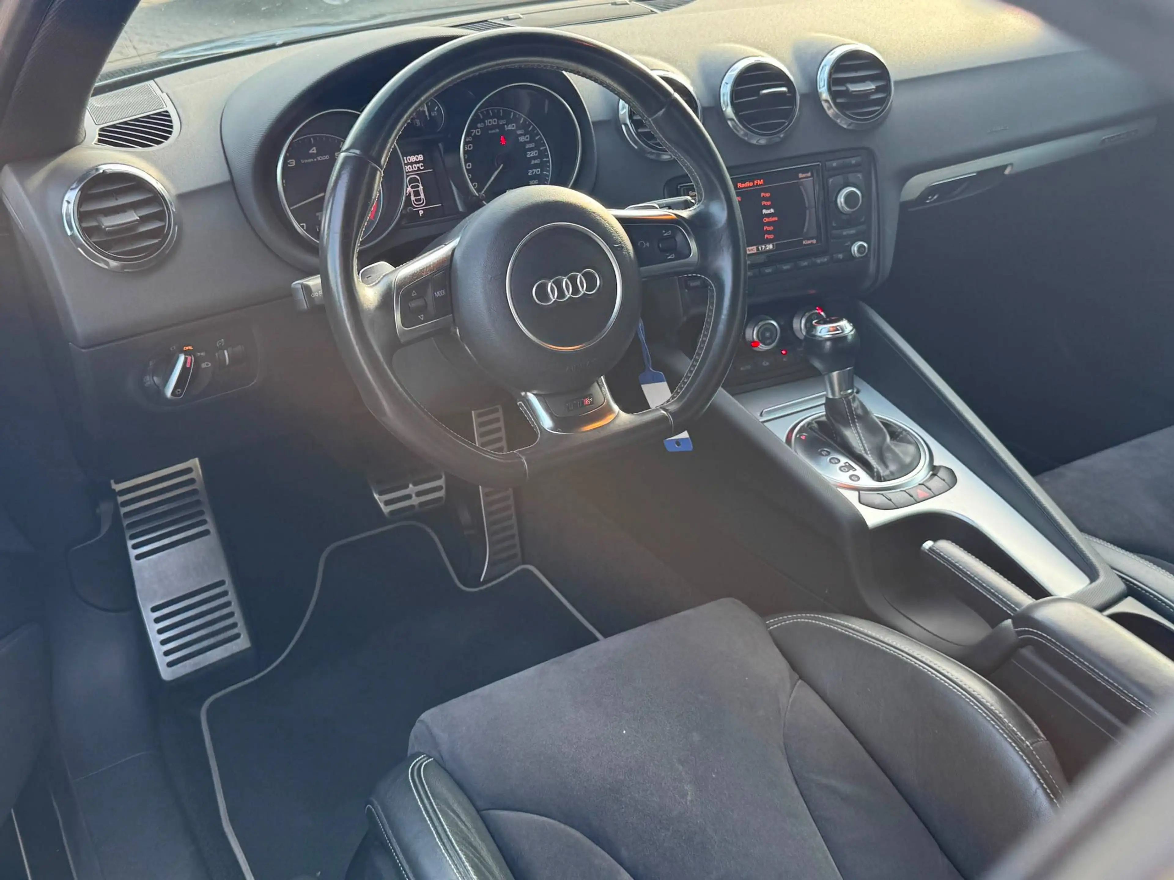 Audi TT 2.0 TFSI  TTS Coupe quattro — photo 11