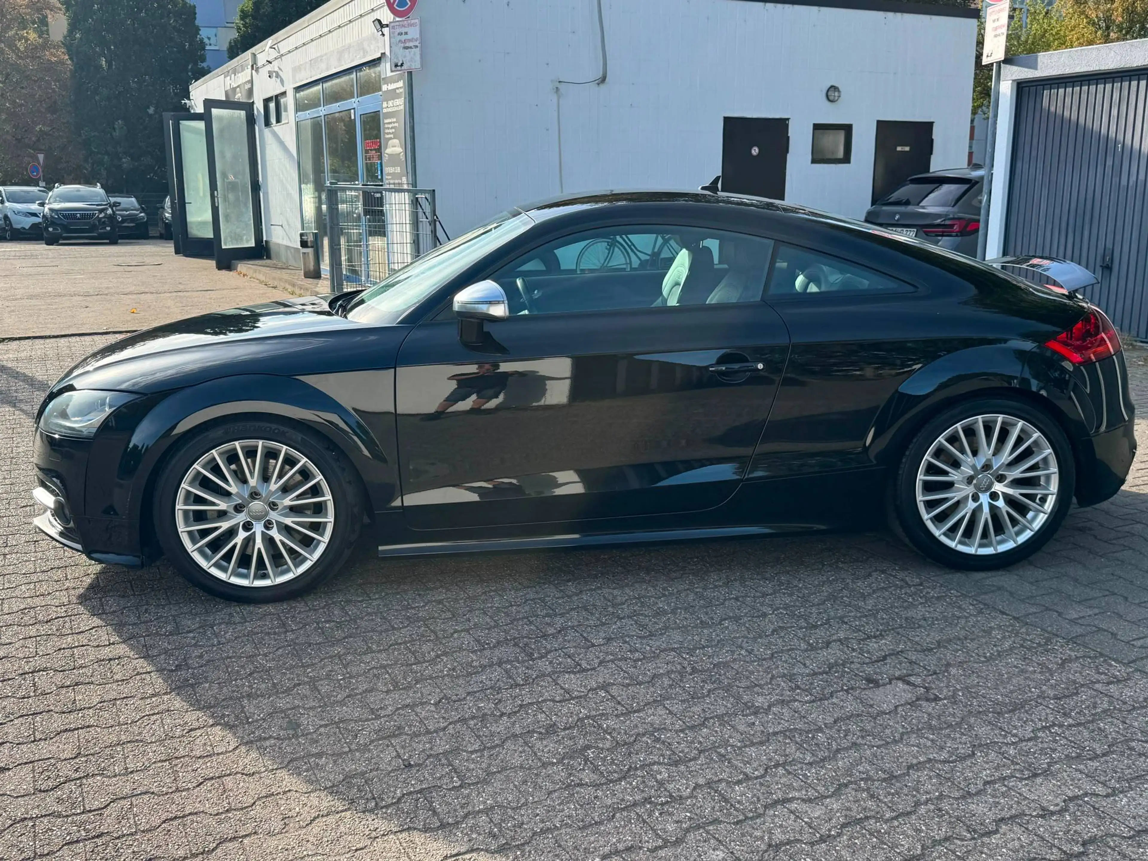 Audi TT 2.0 TFSI  TTS Coupe quattro — photo 8