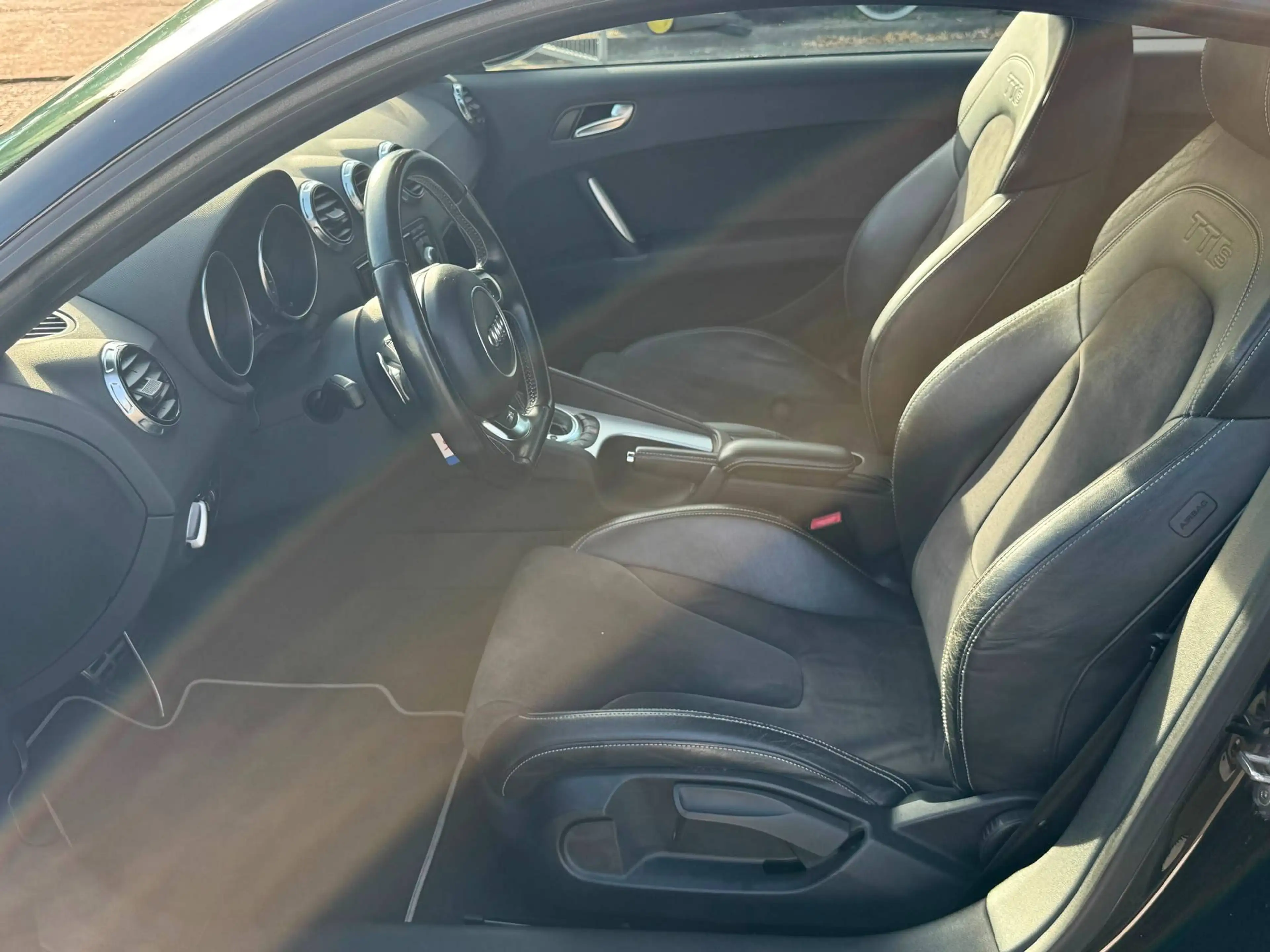 Audi TT 2.0 TFSI  TTS Coupe quattro — photo 10