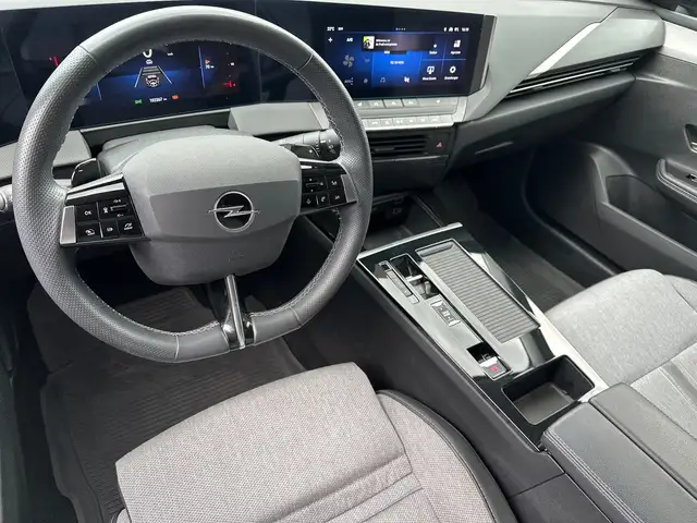 Opel Astra view 9