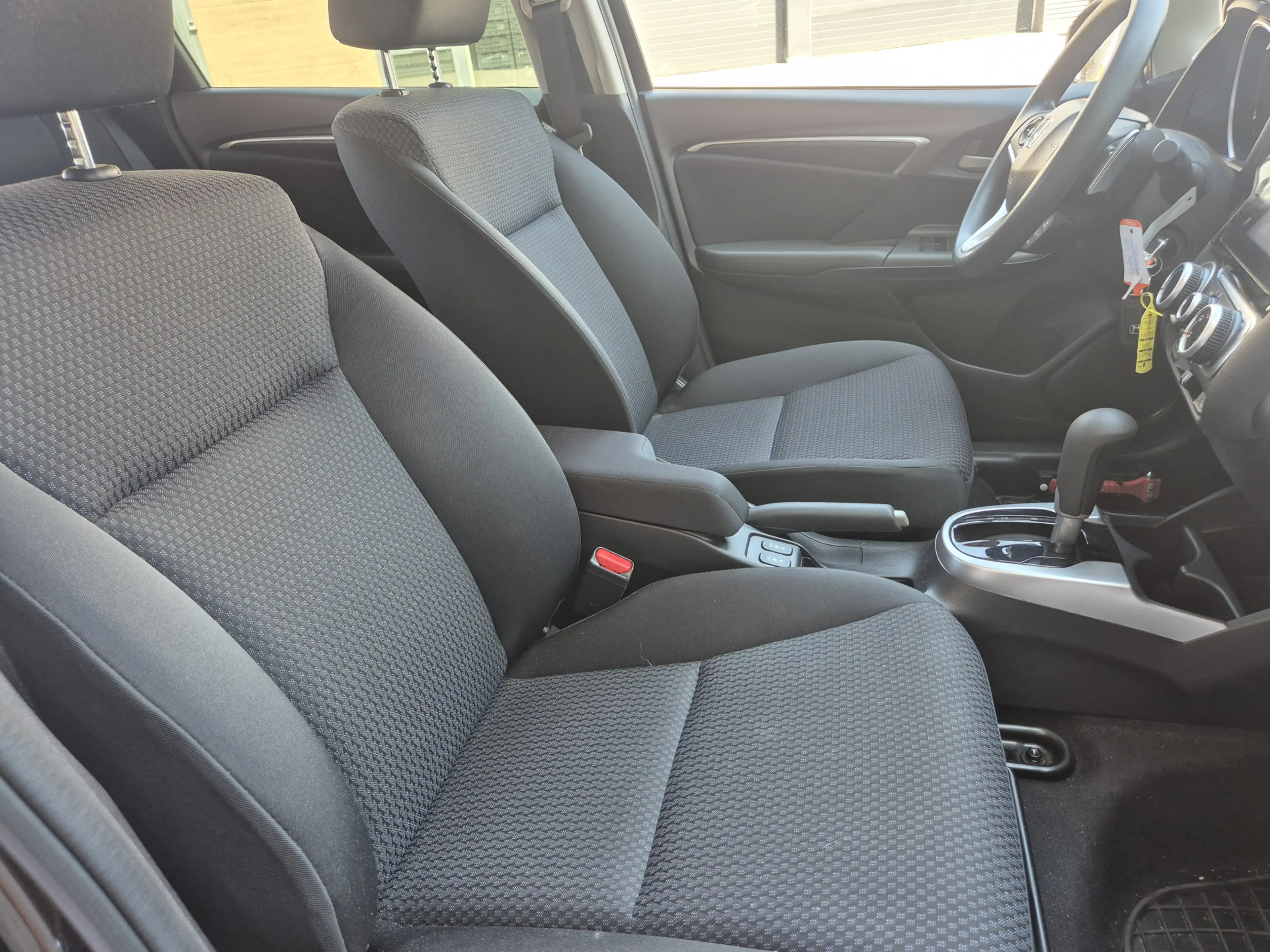Honda Jazz 1.3 i-VTEC automaat 38500km schade achter nieuwsta — photo 13