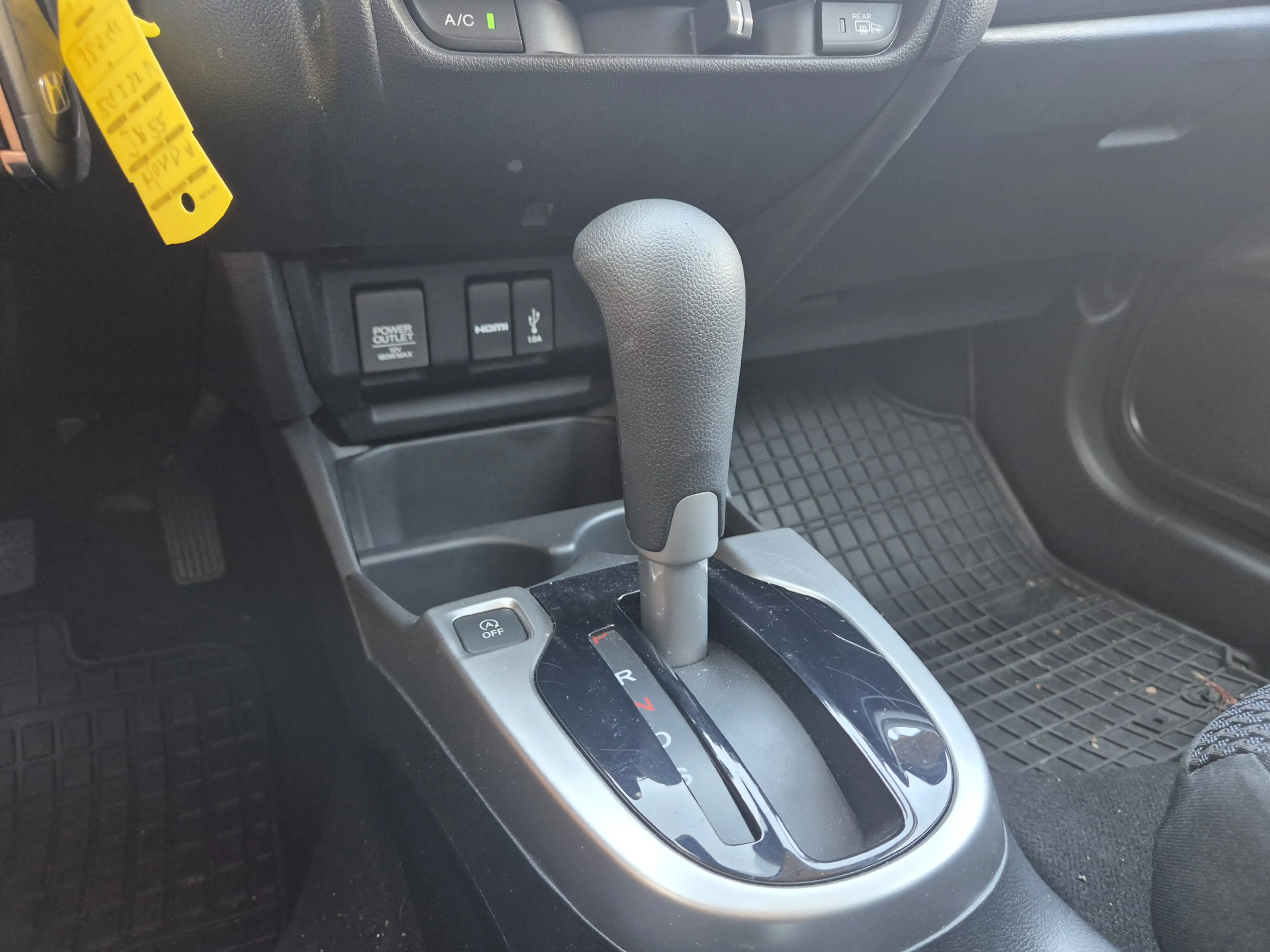 Honda Jazz 1.3 i-VTEC automaat 38500km schade achter nieuwsta — photo 7