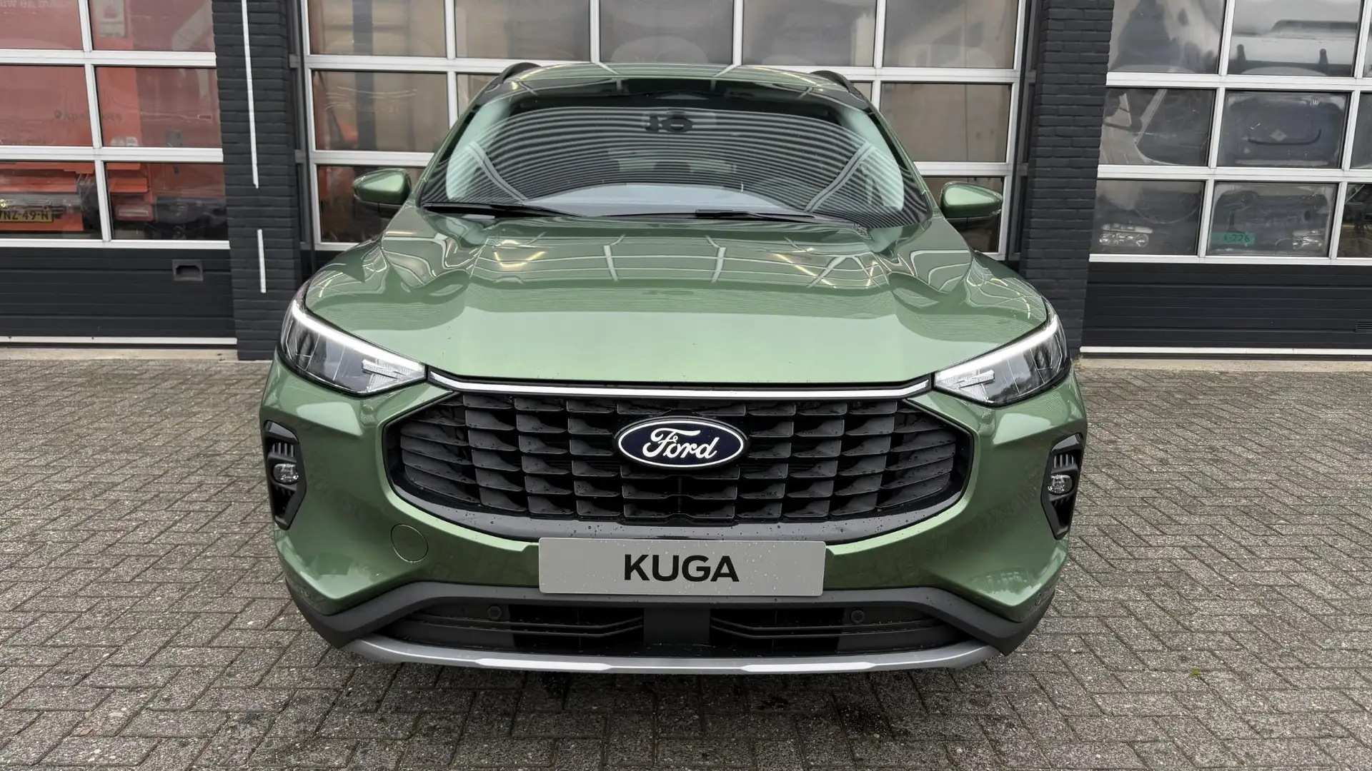 Ford Kuga 2.5 PHEV Titanium Direct leverbaar | €4.000,- voor - 2