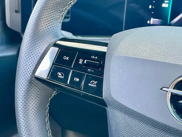 Opel Astra view 13