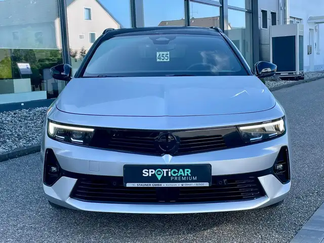 Opel Astra view 5