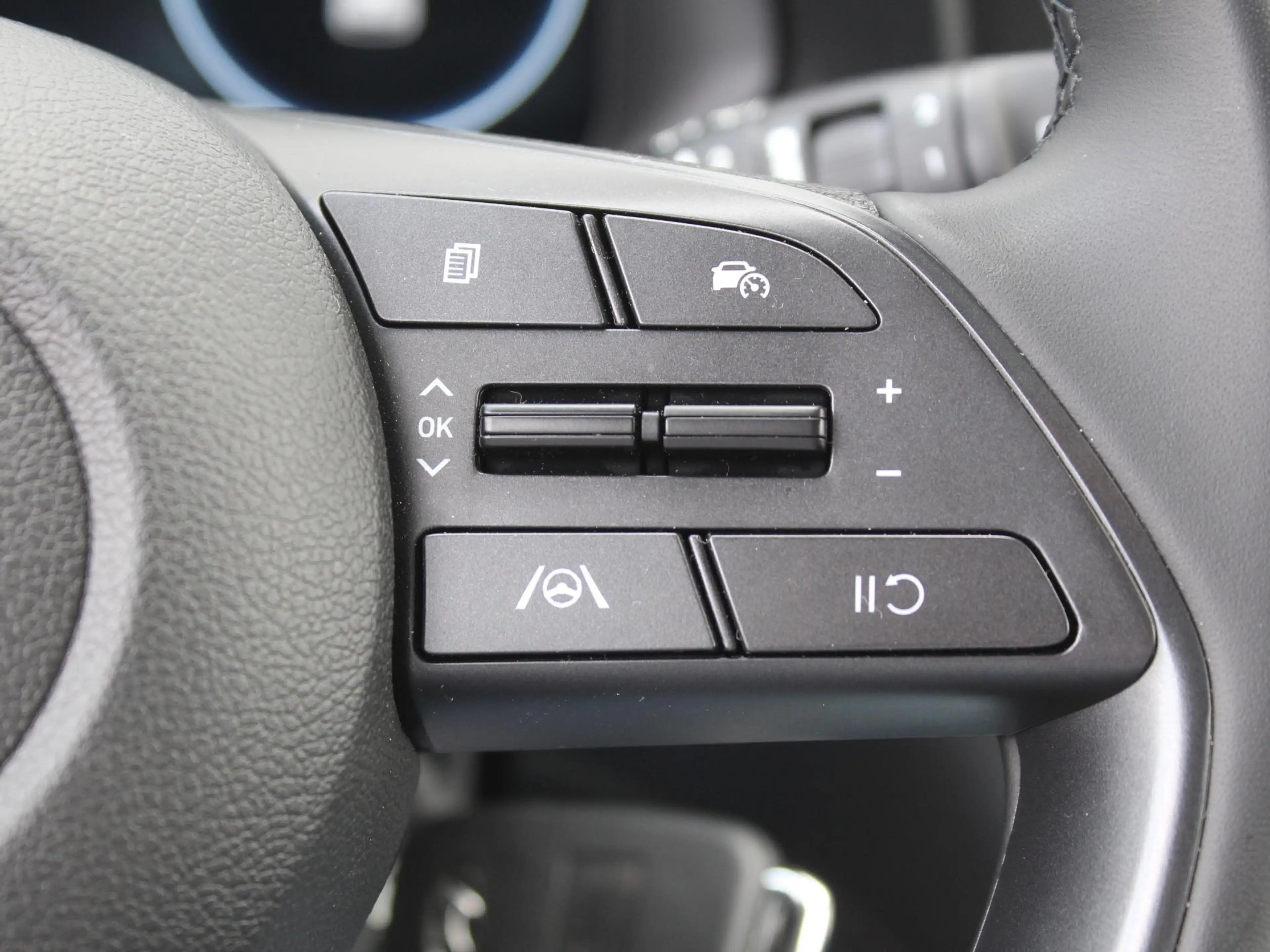 Hyundai BAYON 1.0 T-GDI Comfort Smart / Navigatie + Apple Carpla — photo 12
