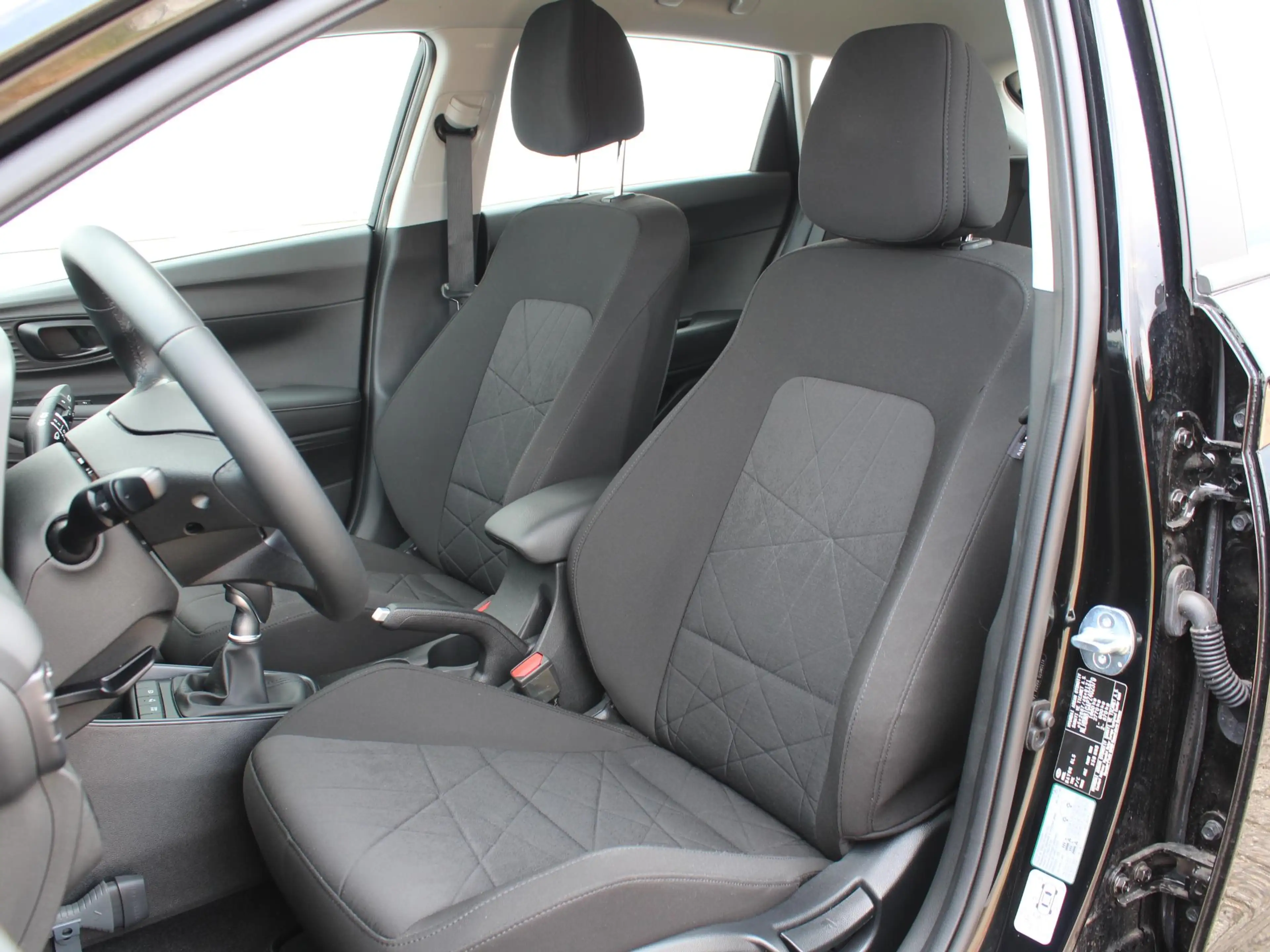Hyundai BAYON 1.0 T-GDI Comfort Smart / Navigatie + Apple Carpla — photo 21