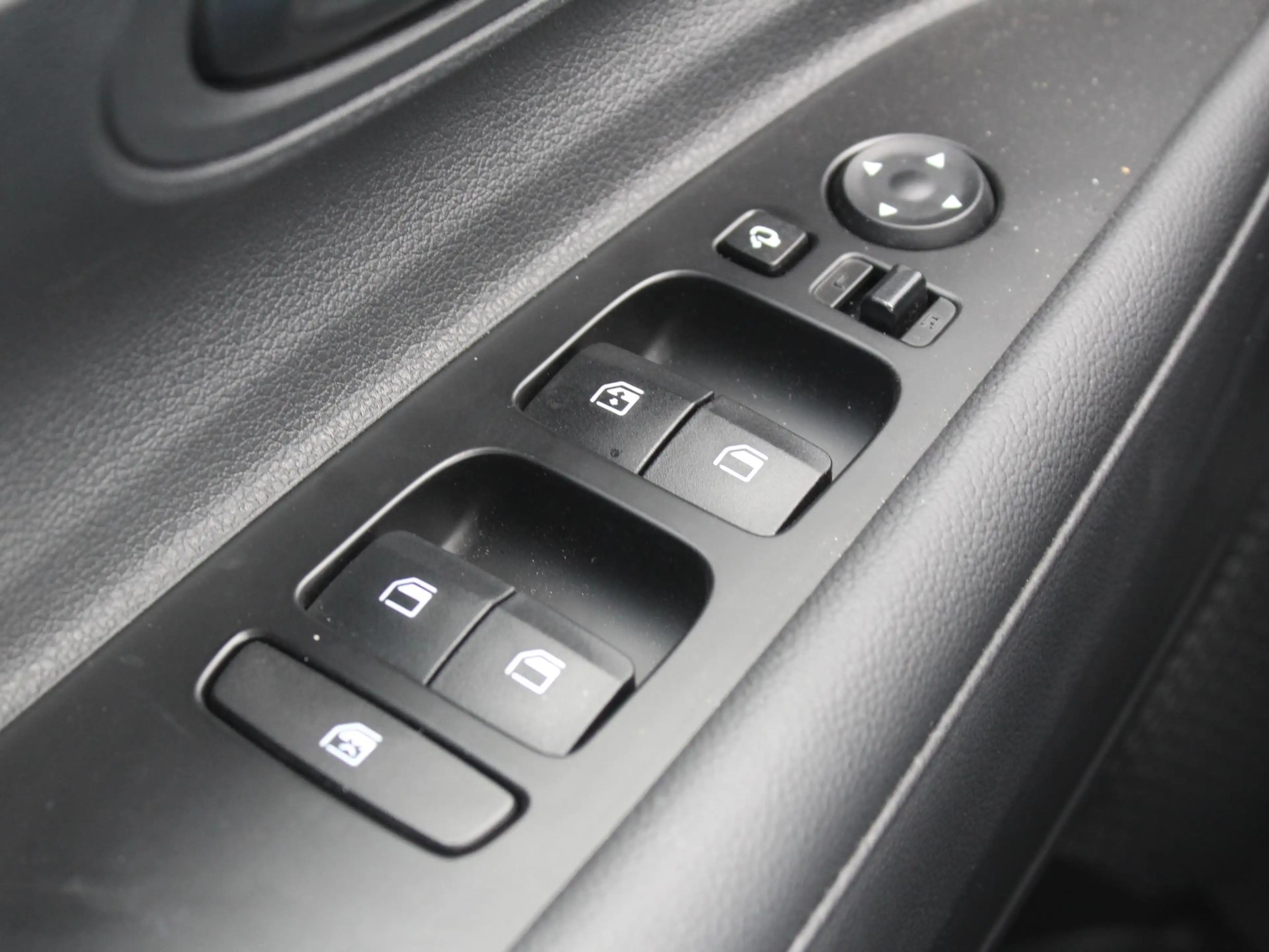 Hyundai BAYON 1.0 T-GDI Comfort Smart / Navigatie + Apple Carpla — photo 13
