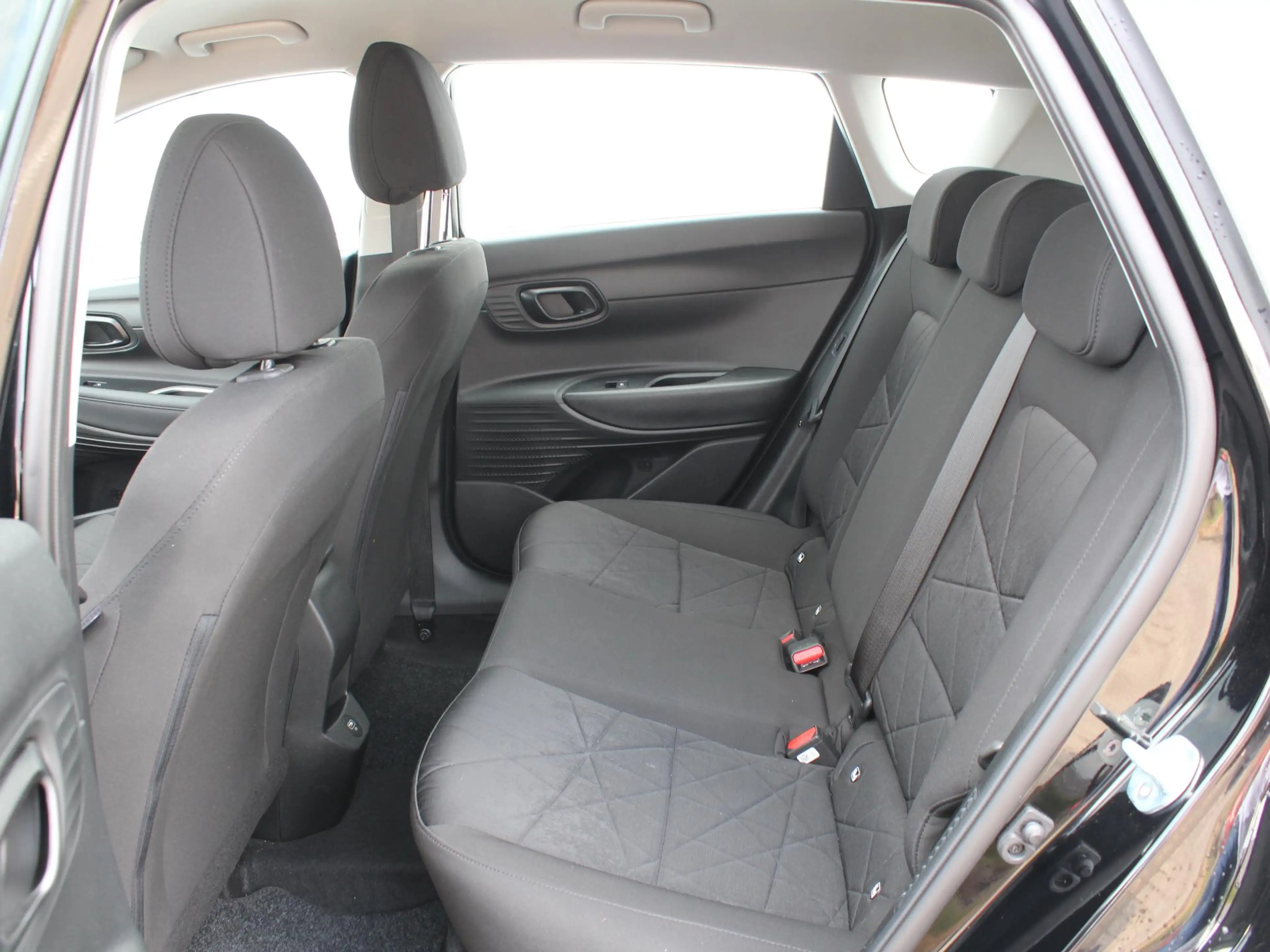 Hyundai BAYON 1.0 T-GDI Comfort Smart / Navigatie + Apple Carpla — photo 7