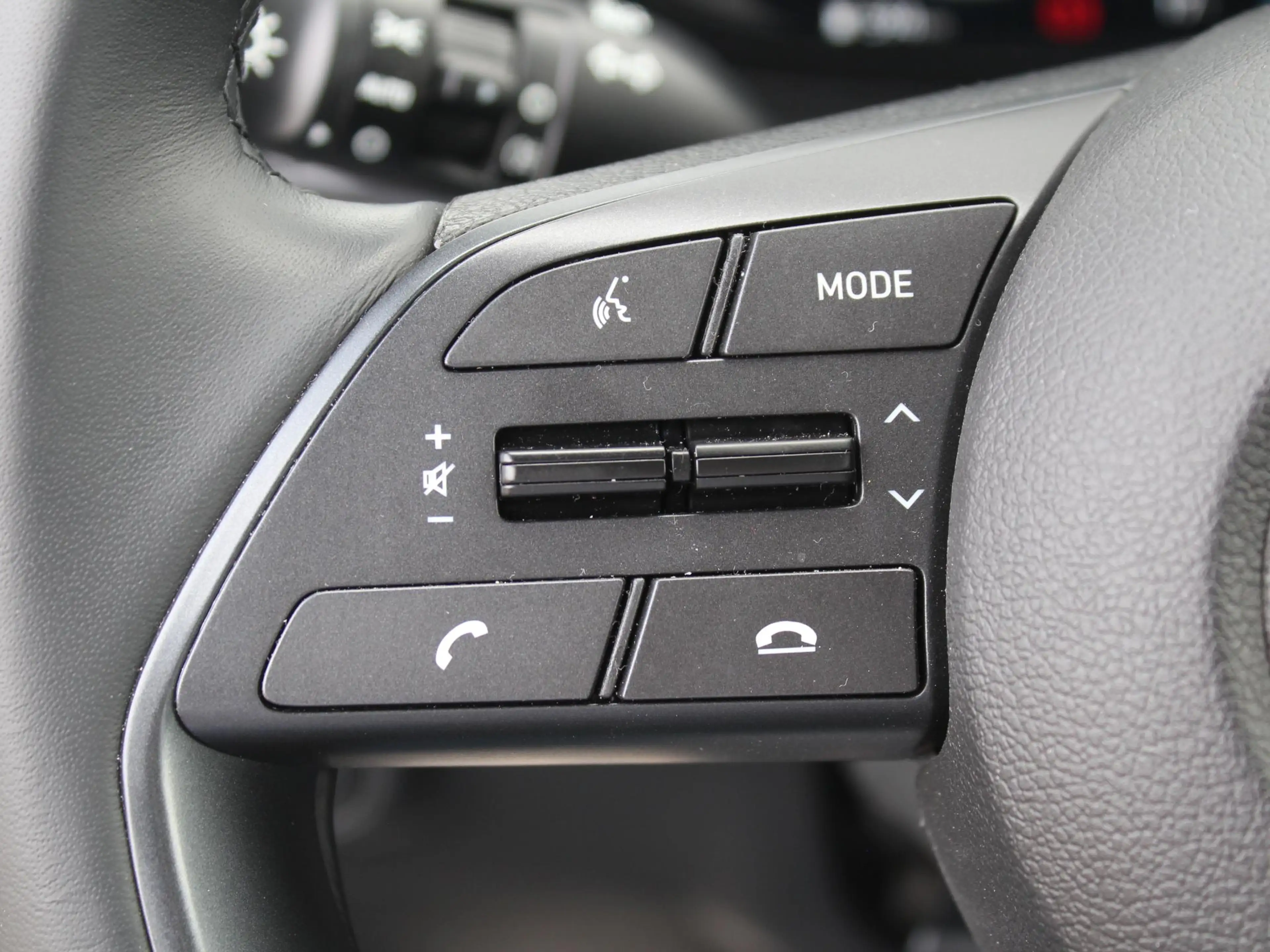 Hyundai BAYON 1.0 T-GDI Comfort Smart / Navigatie + Apple Carpla — photo 9
